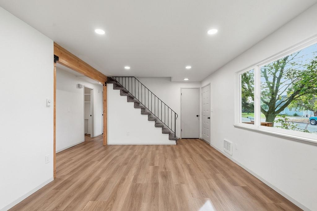 25921 E Olympic Ave - Photo 4