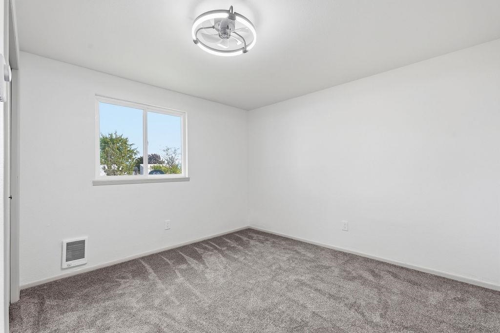 25921 E Olympic Ave - Photo 13