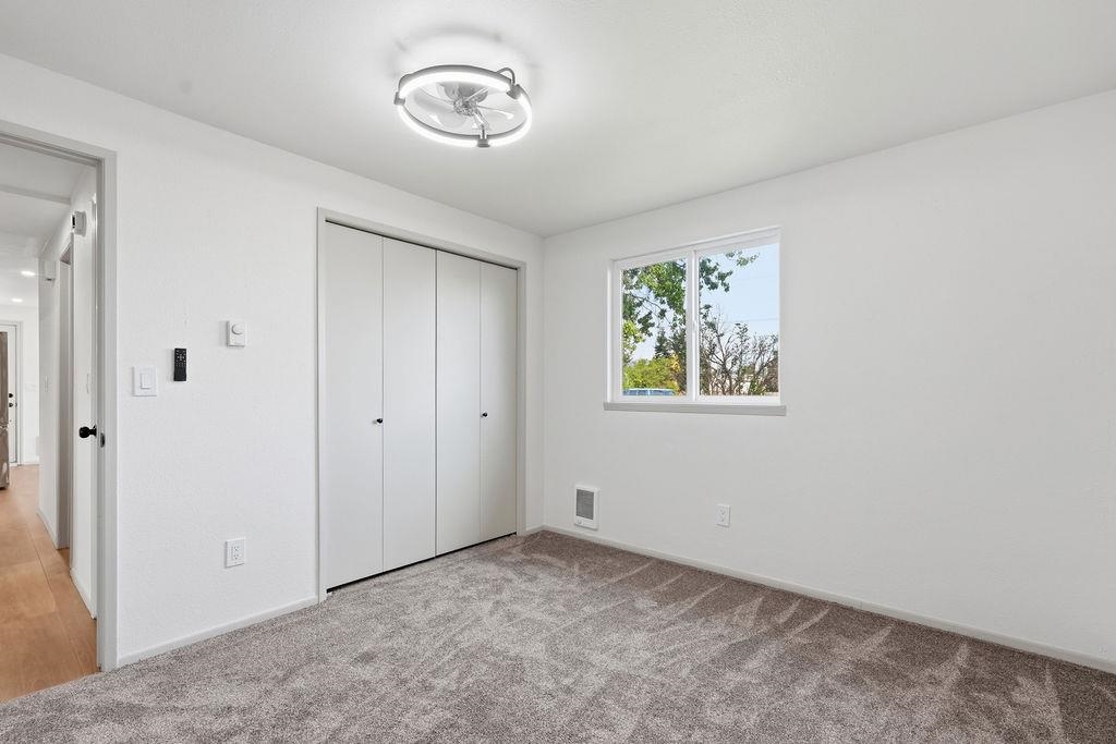 25921 E Olympic Ave - Photo 14