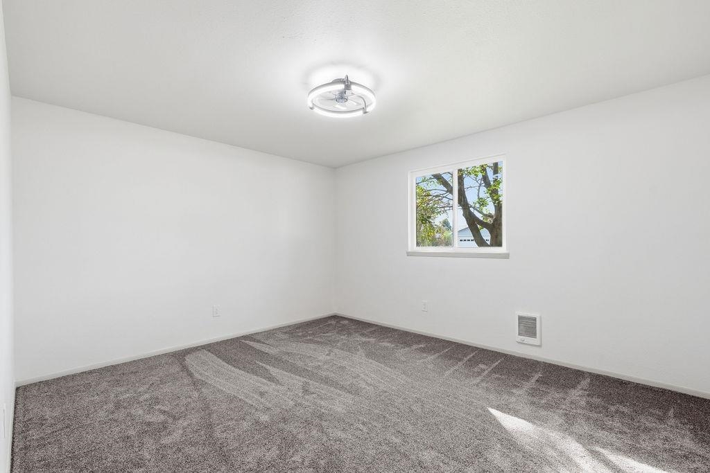 25921 E Olympic Ave - Photo 11