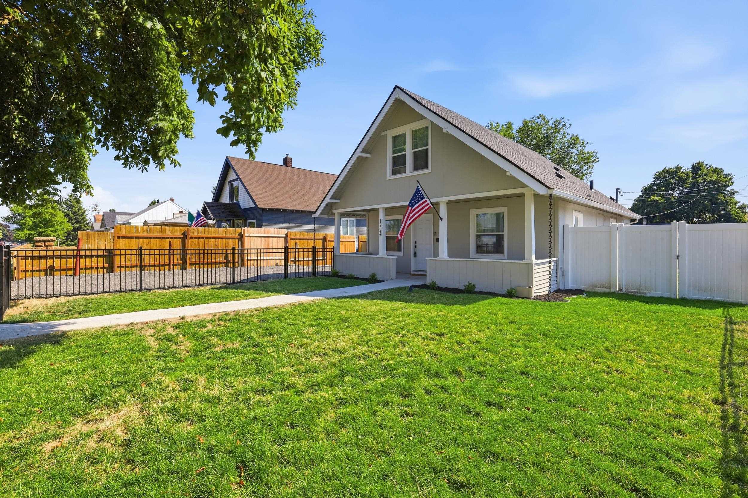 1724 E Rich Ave - Photo 2