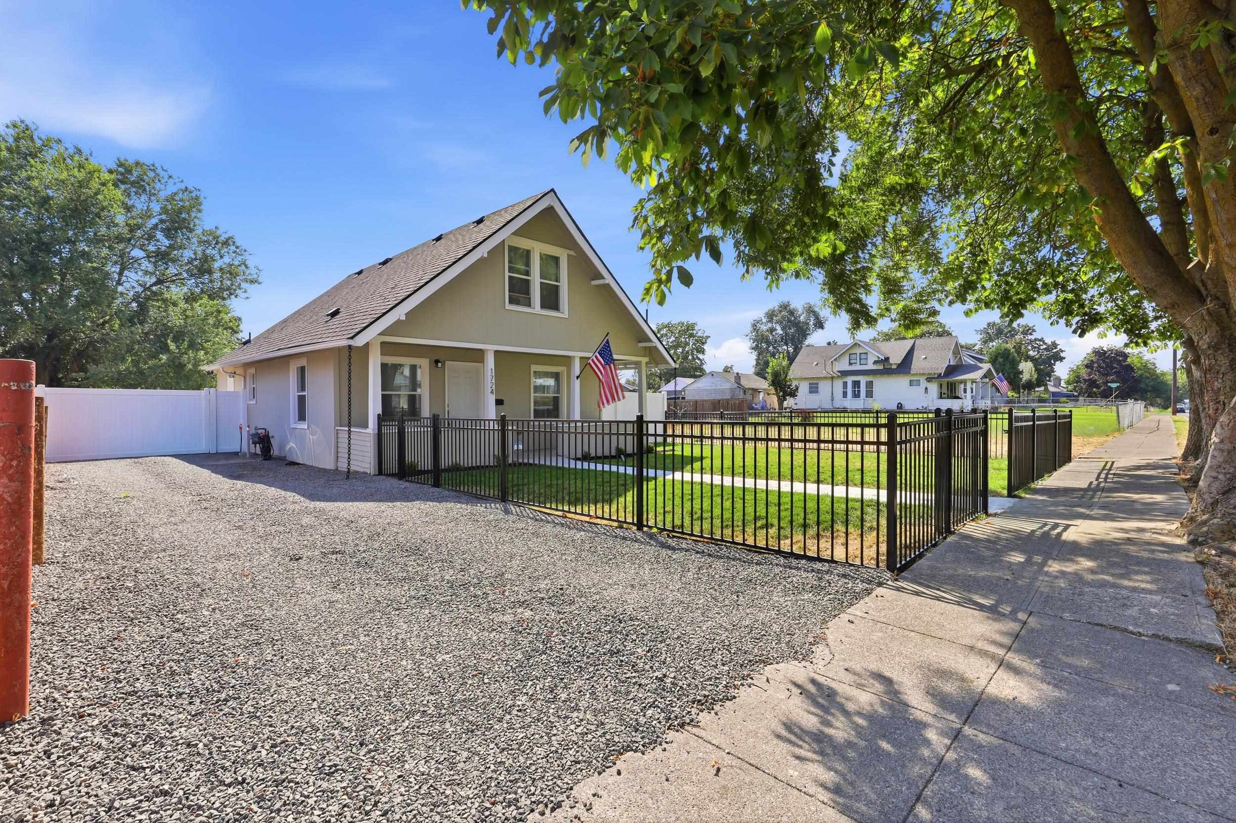 1724 E Rich Ave - Photo 3