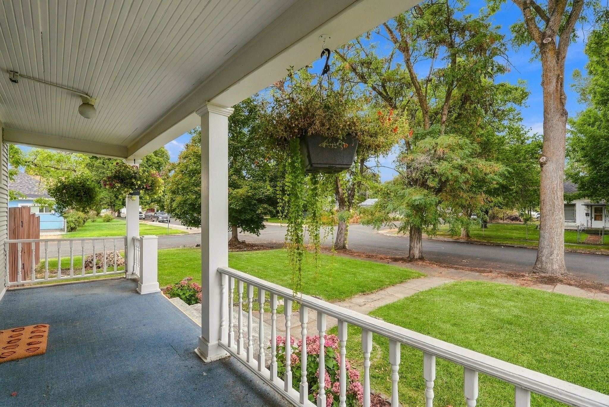 1227 W Fairview Ave - Photo 2