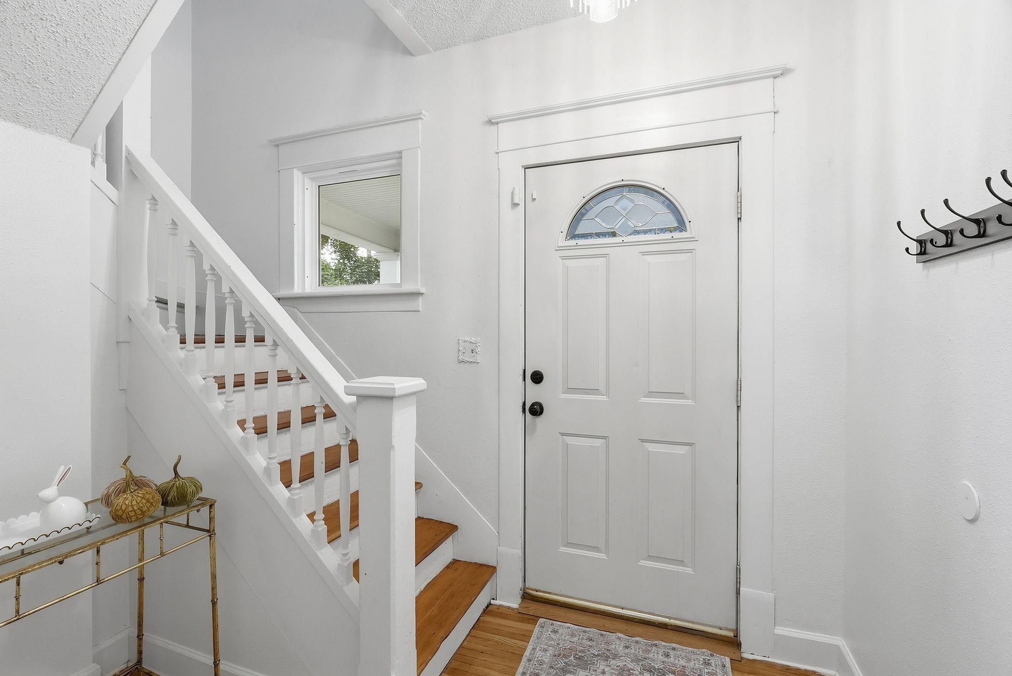 1227 W Fairview Ave - Photo 3