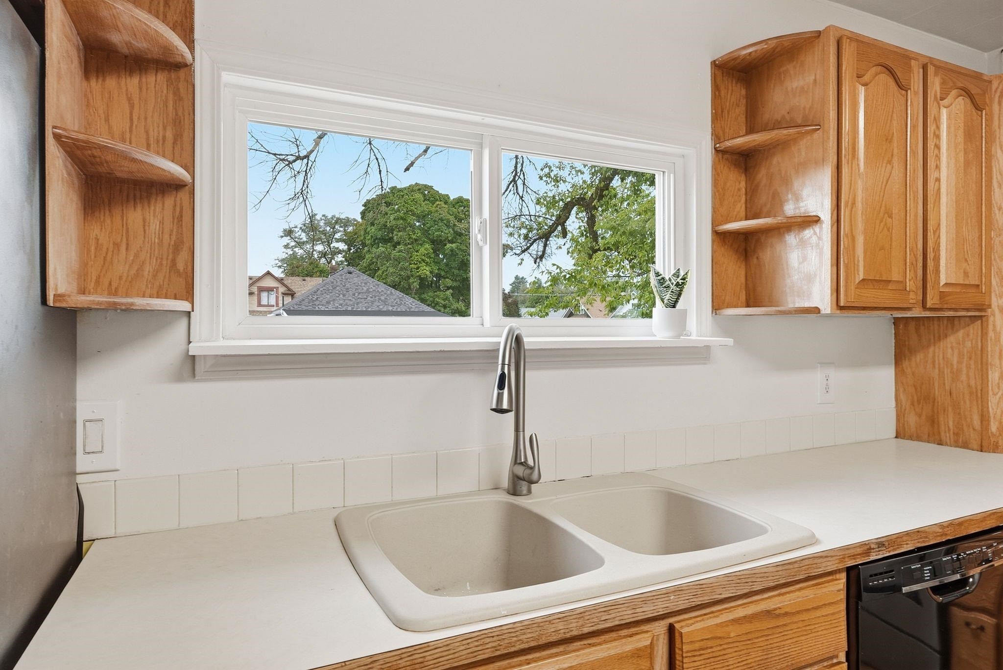 1227 W Fairview Ave - Photo 8
