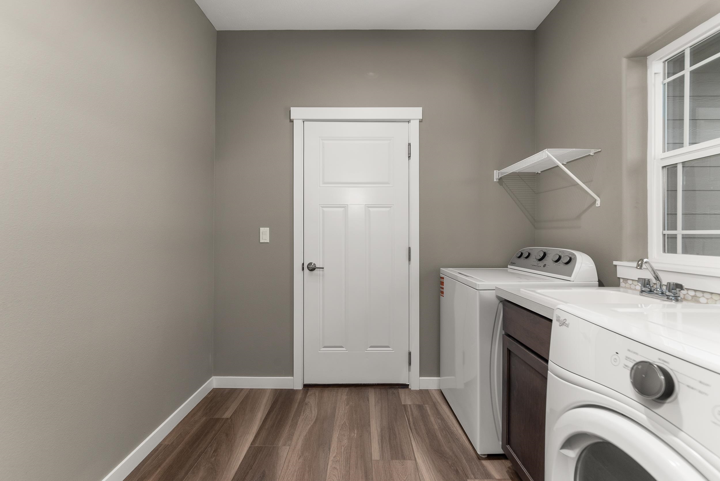 213 E Sapphire Ln - Photo 36
