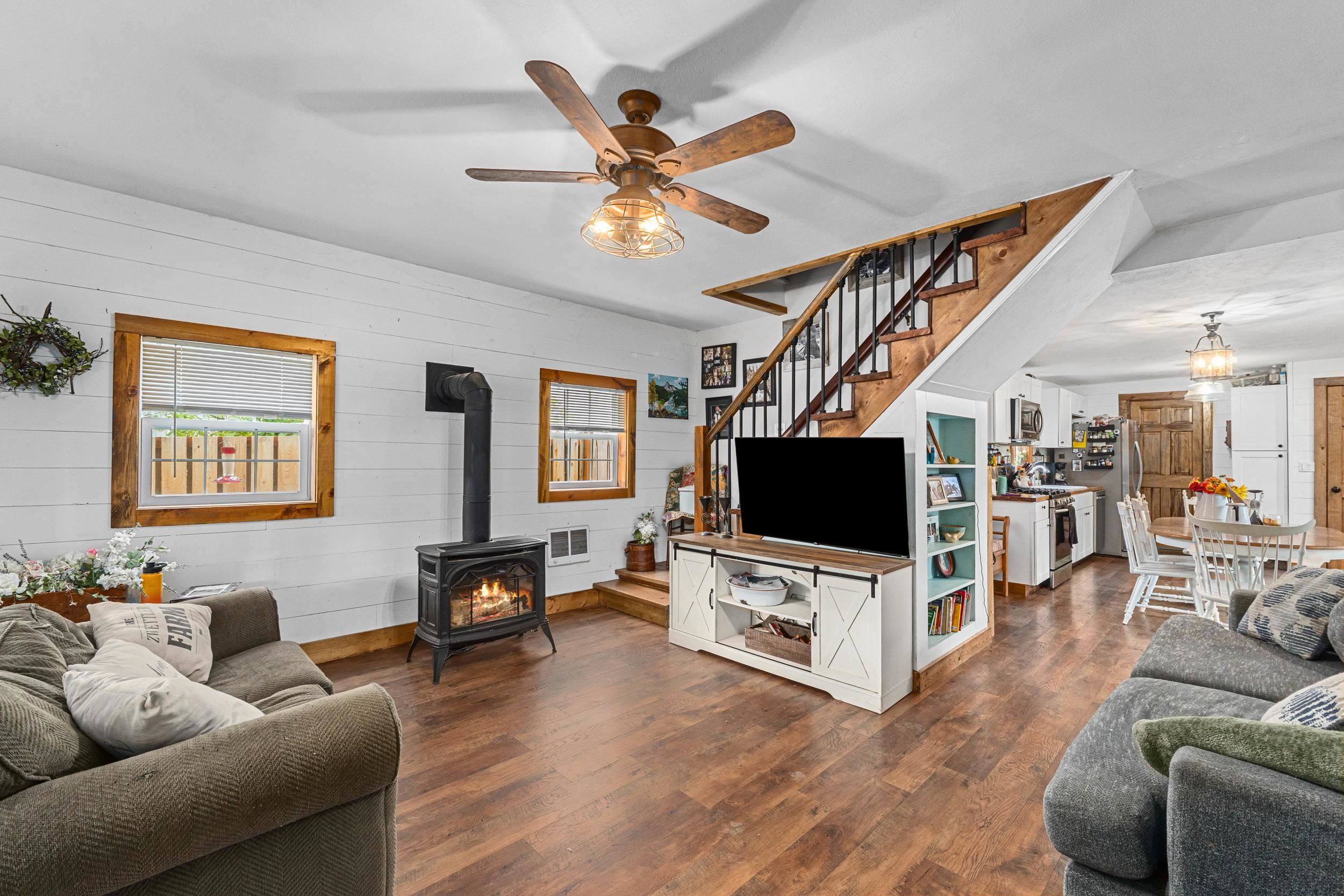 106 S Main Ave - Photo 5