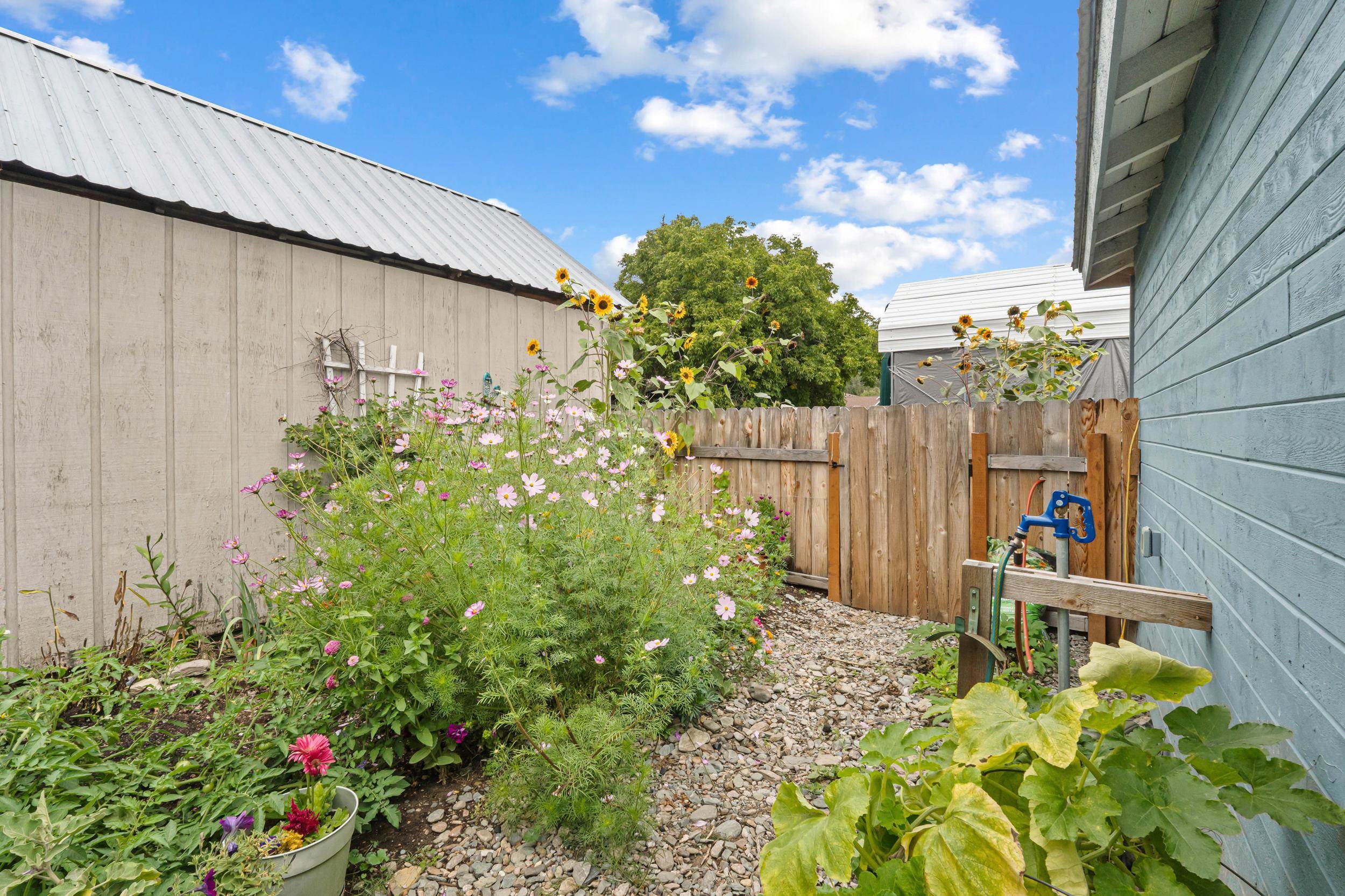 106 S Main Ave - Photo 22