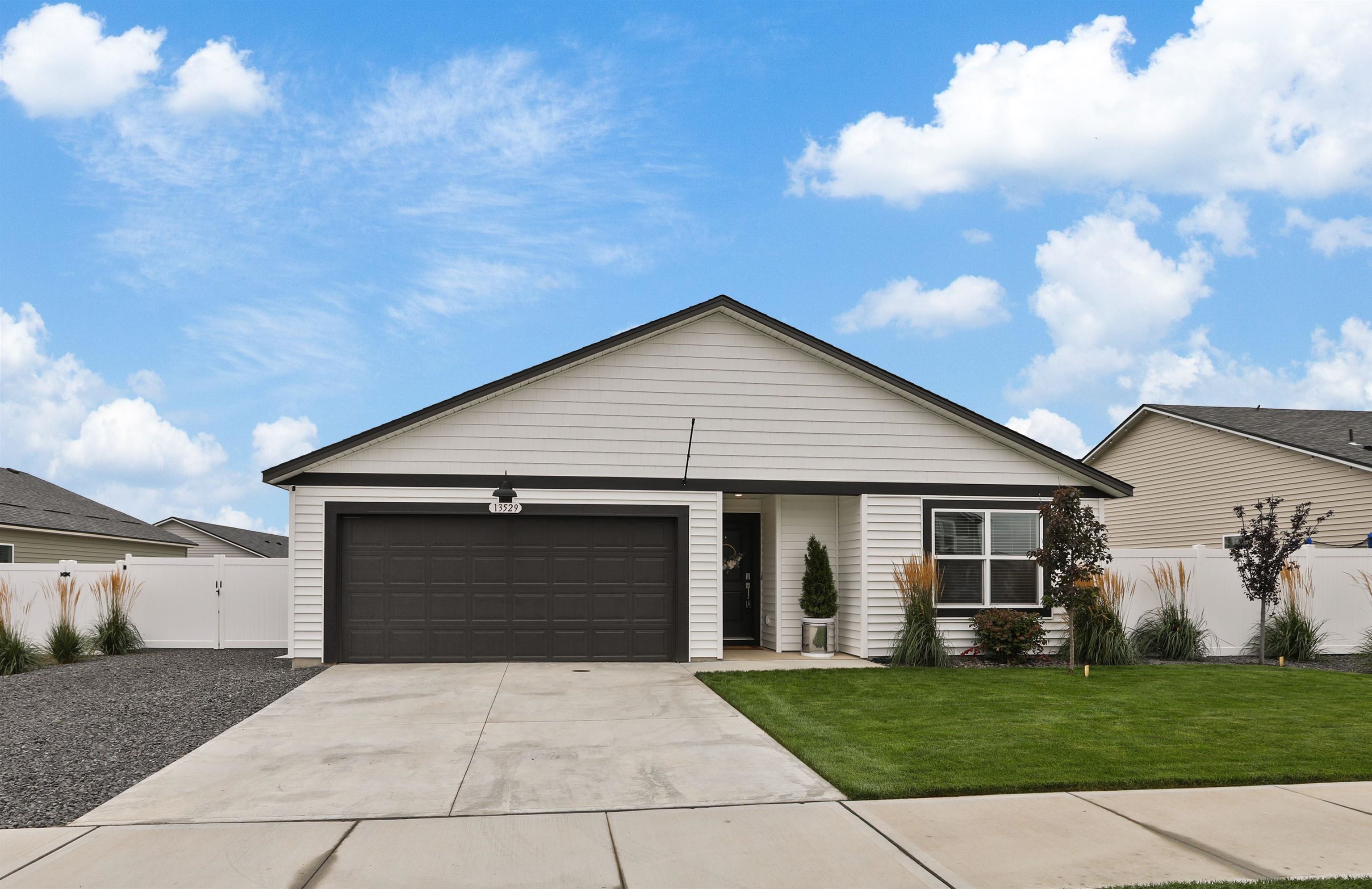 13529 W Crosswinds Ave - Photo 1