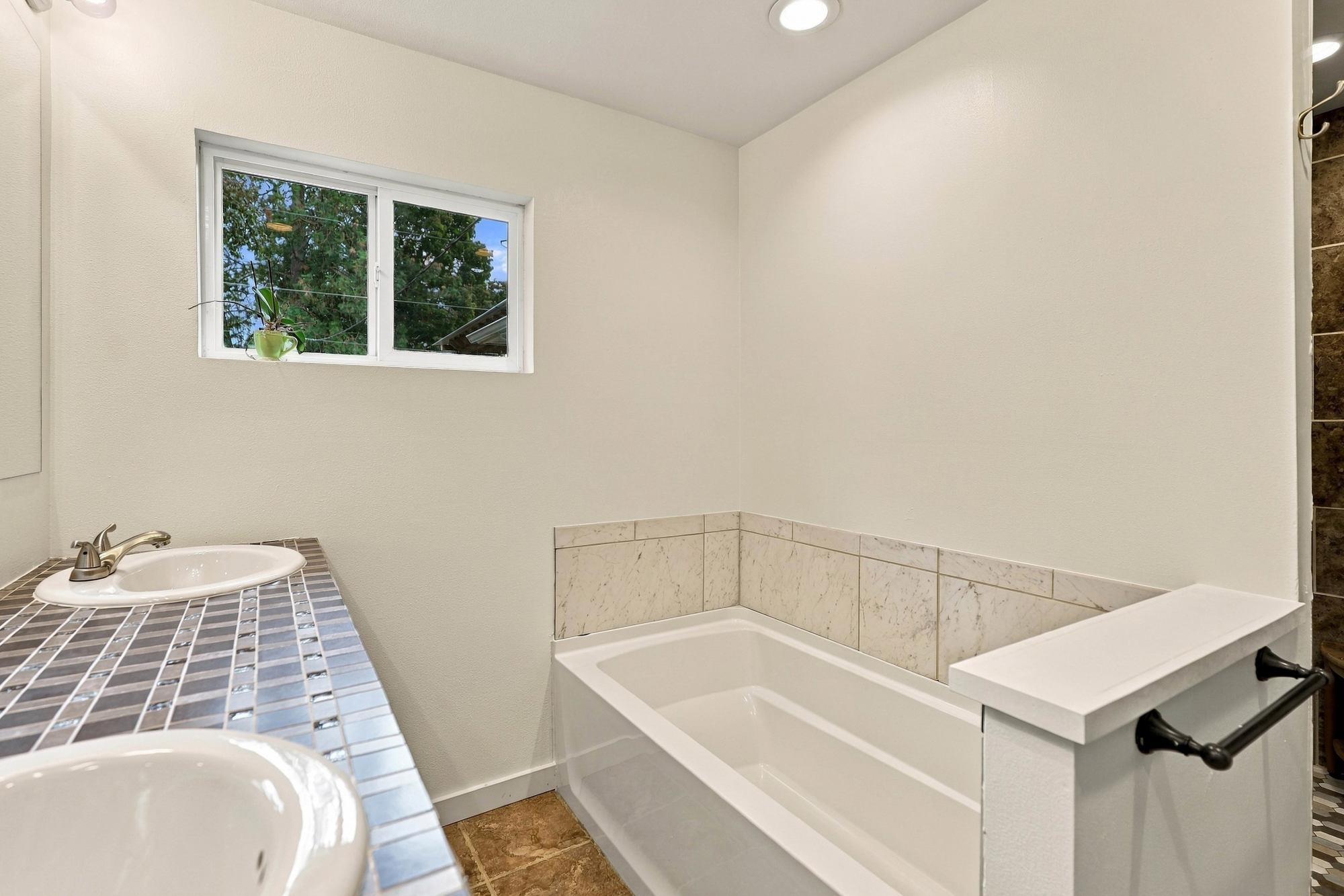 1331 W Nebraska Ave - Photo 12