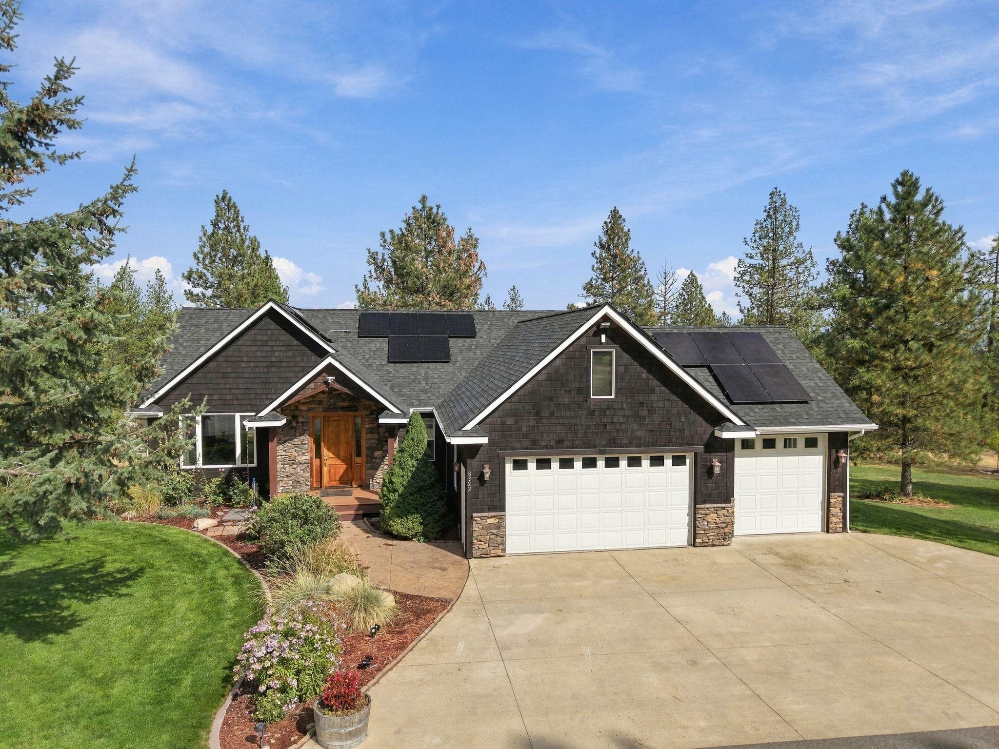 8322 W Cross Cut Rd - Photo 2