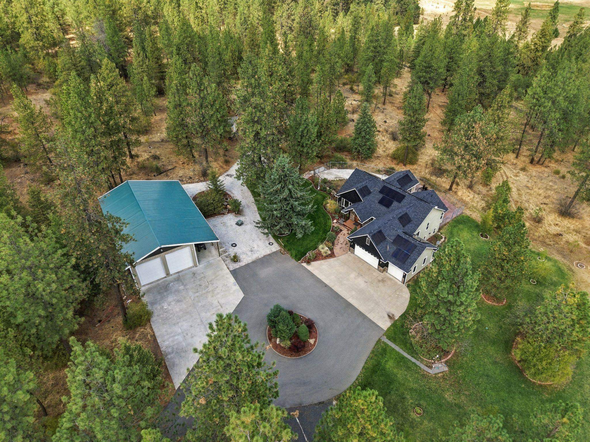8322 W Cross Cut Rd - Photo 1