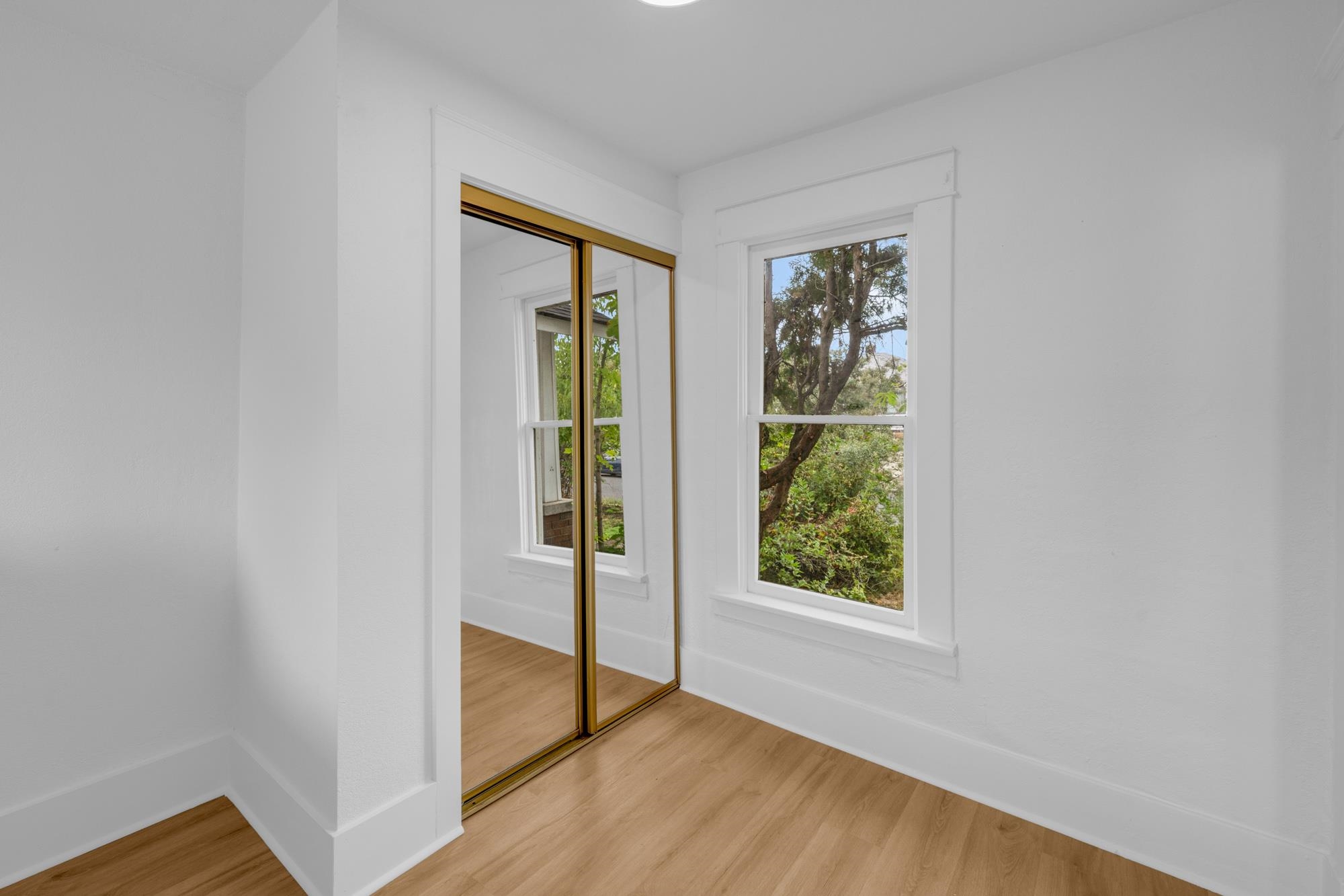 618 E Providence Ave - Photo 5