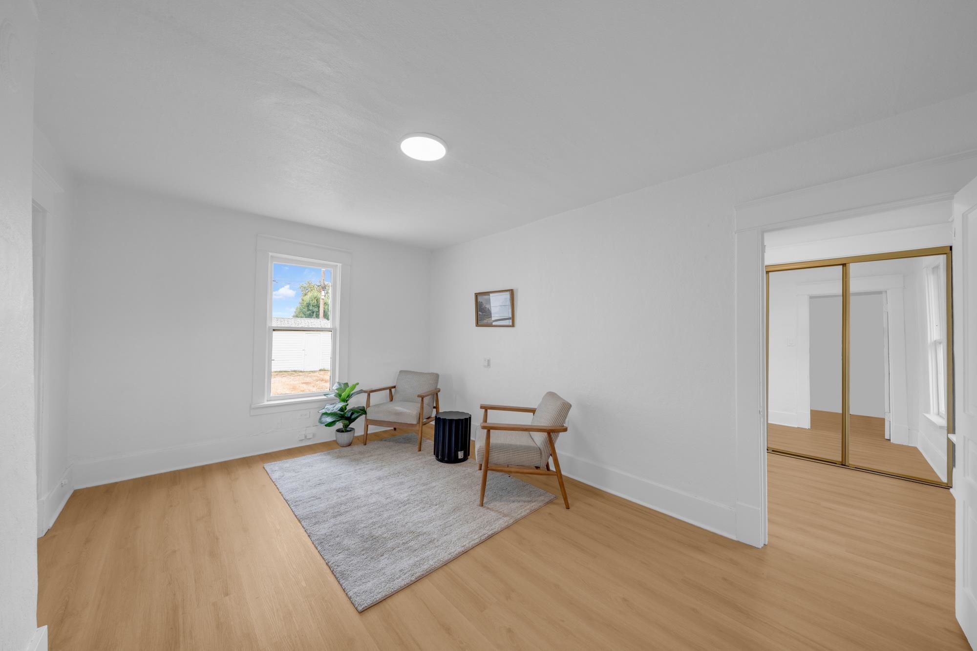 618 E Providence Ave - Photo 3