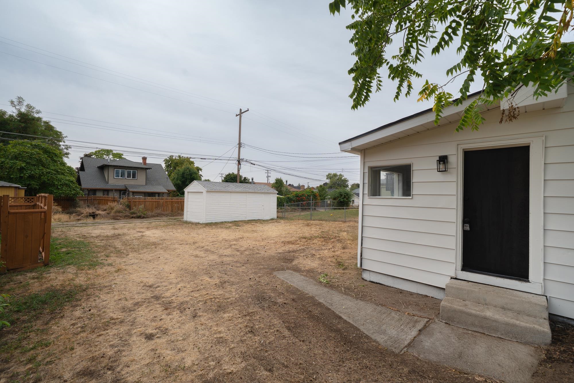 618 E Providence Ave - Photo 24