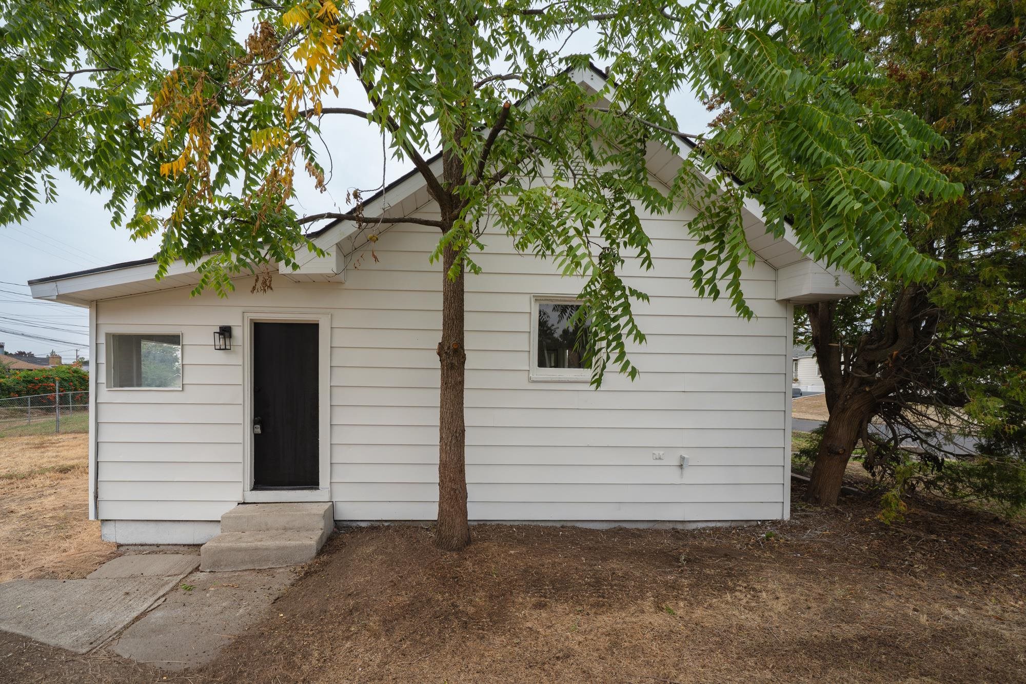 618 E Providence Ave - Photo 23