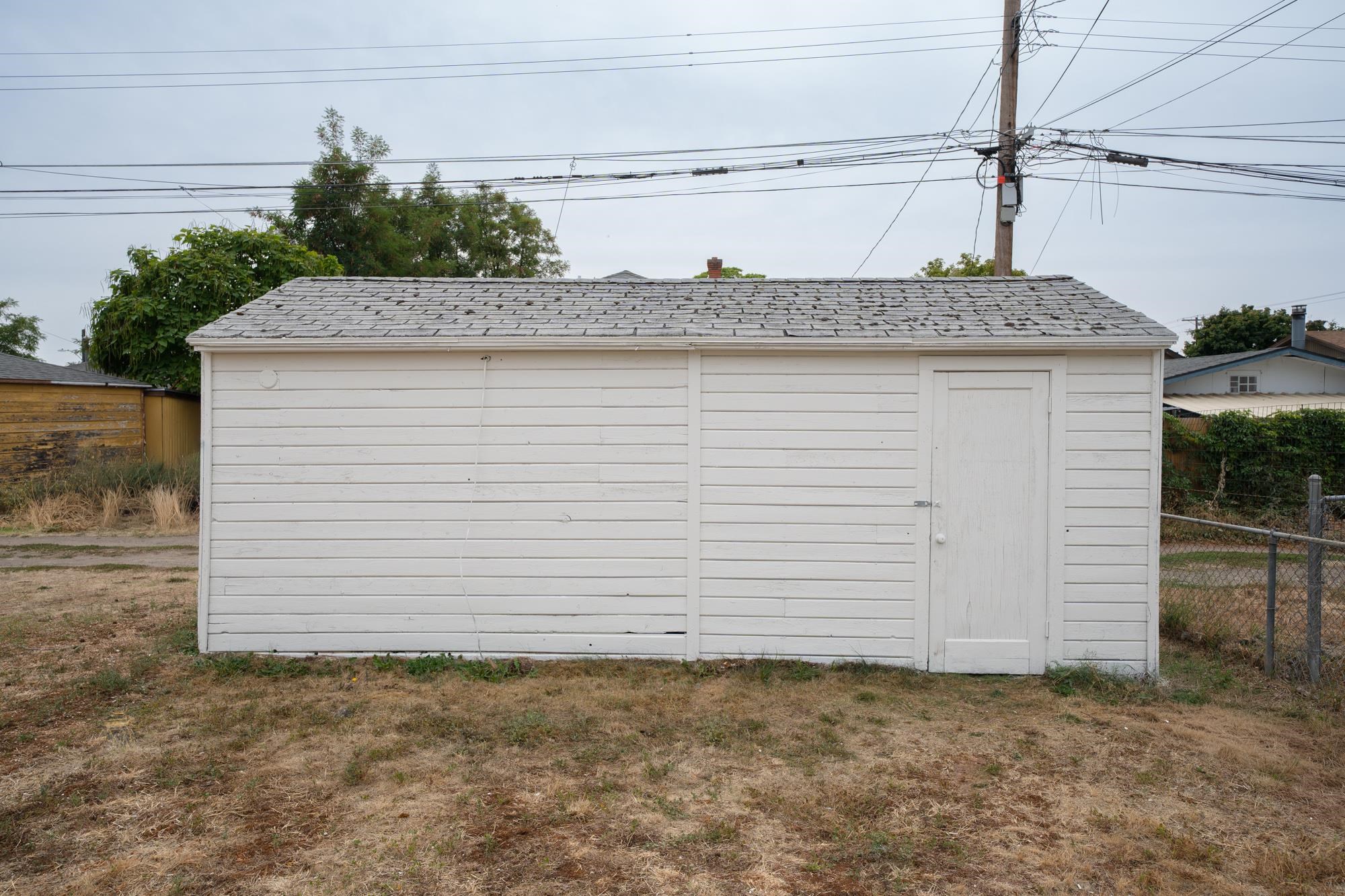 618 E Providence Ave - Photo 29