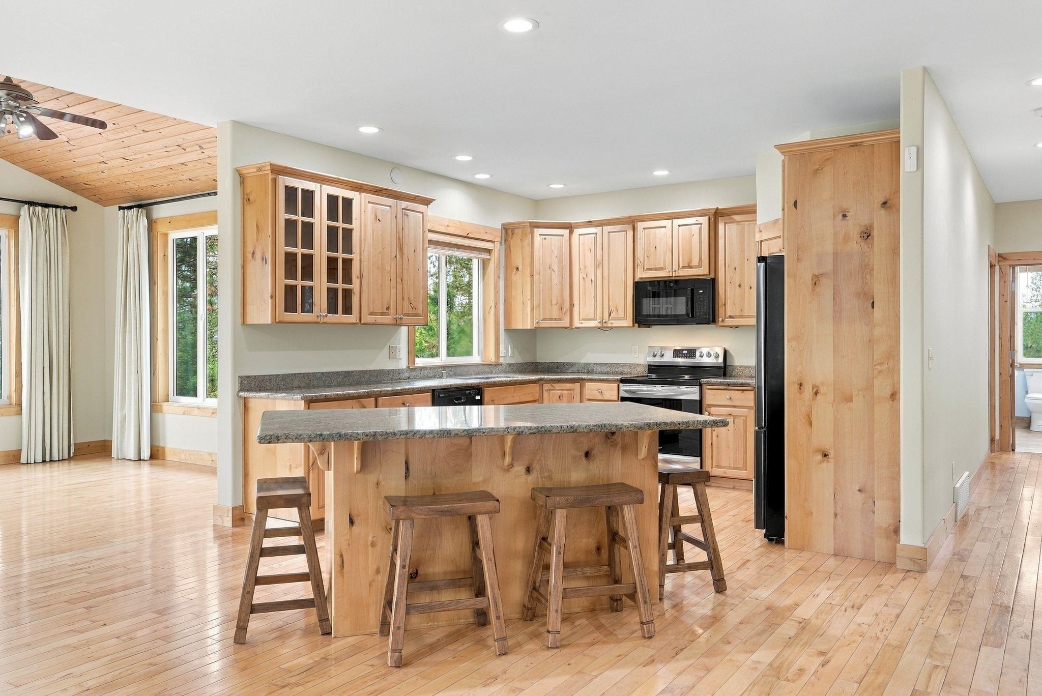 8322 W Cross Cut Rd - Photo 14