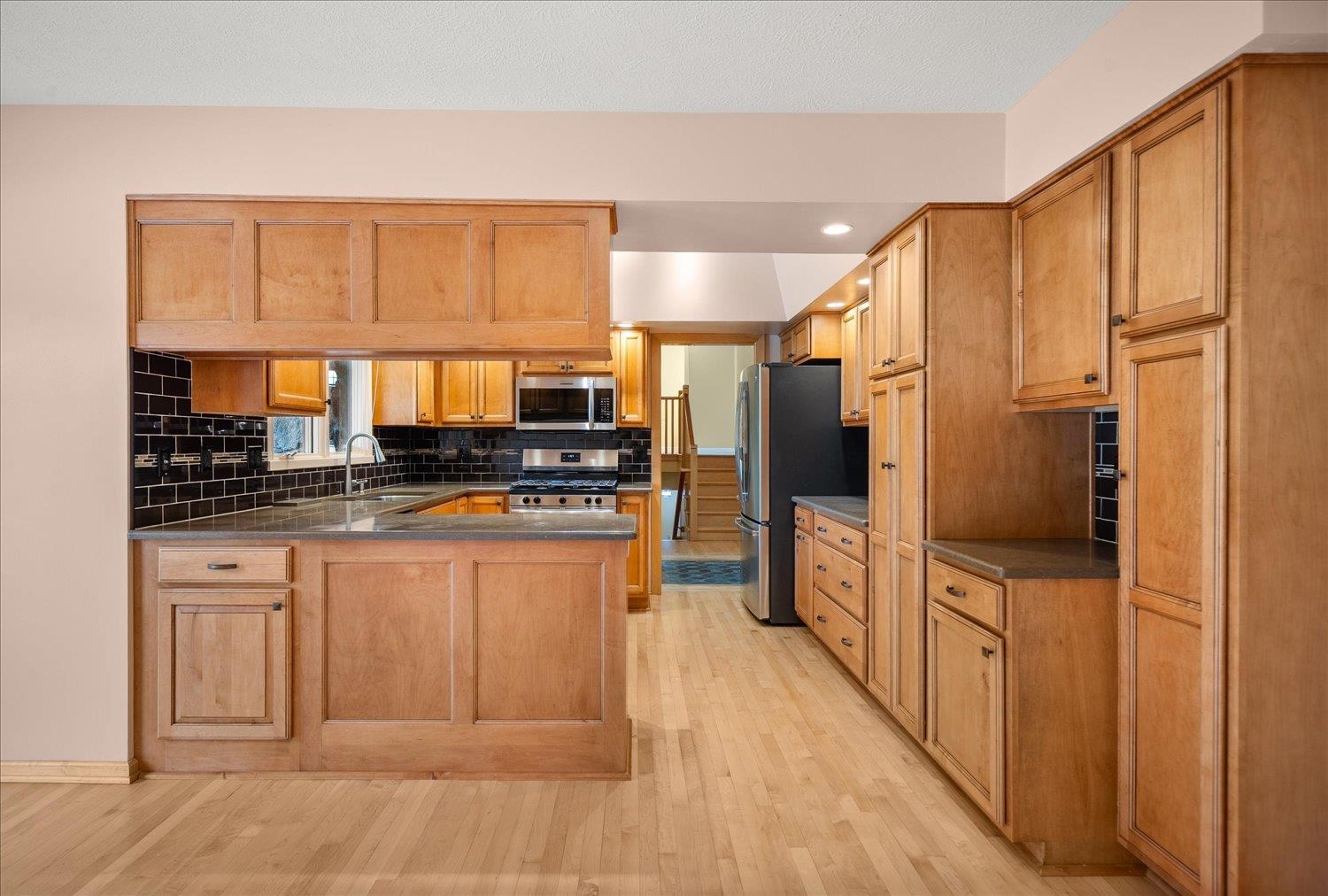 931 W Regent Ct - Photo 8