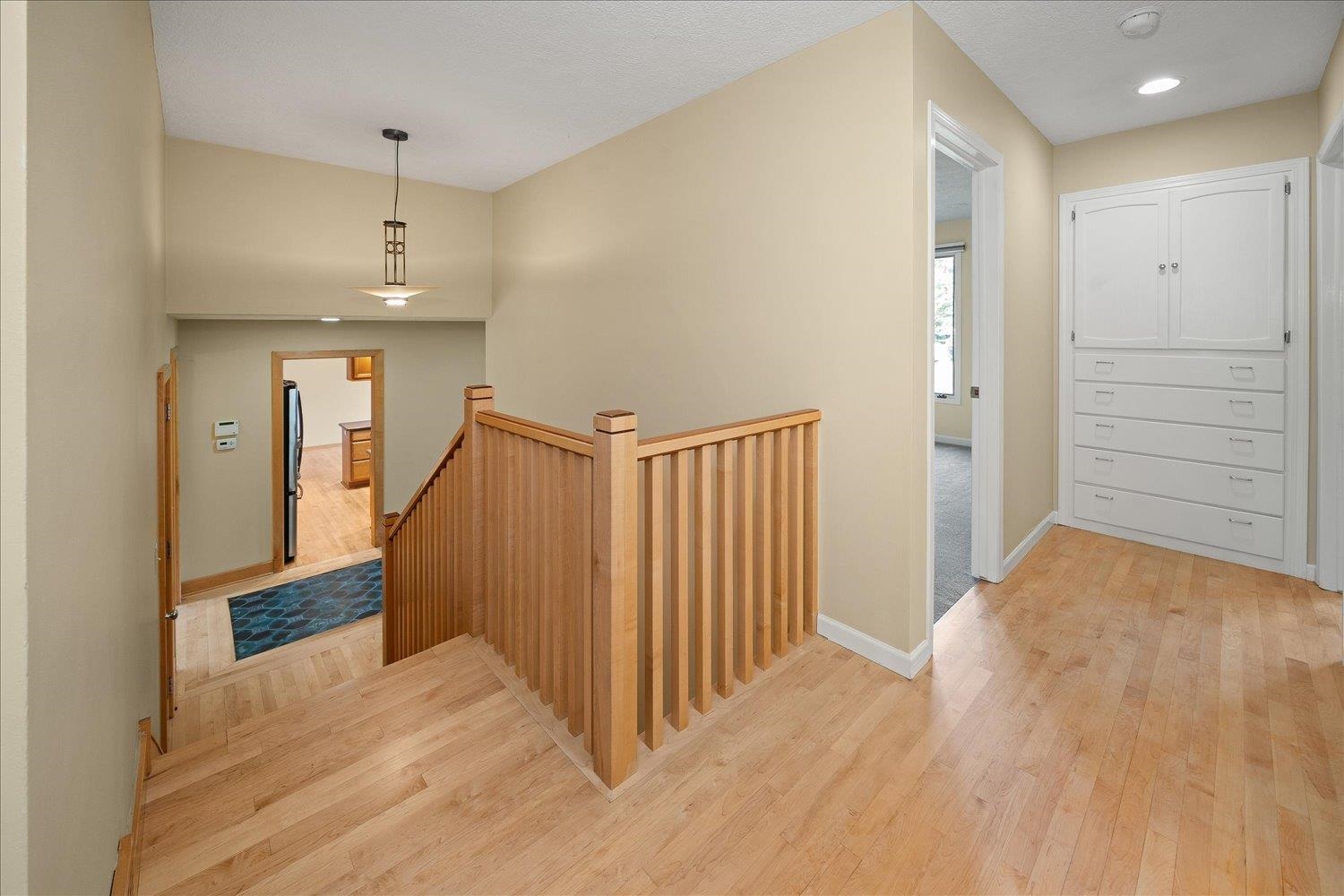 931 W Regent Ct - Photo 12