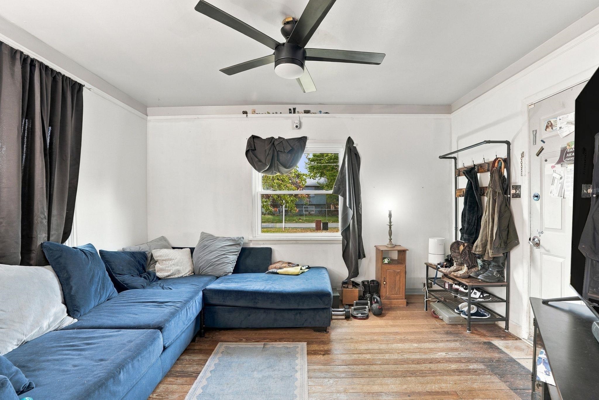 7112 E Fairview Ave - Photo 5
