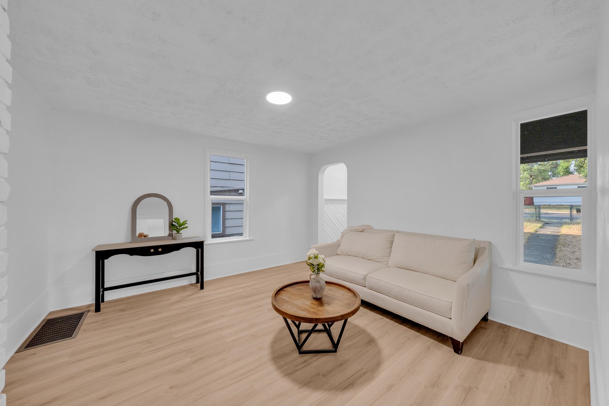 1512 E Dalton Ave - Photo 8