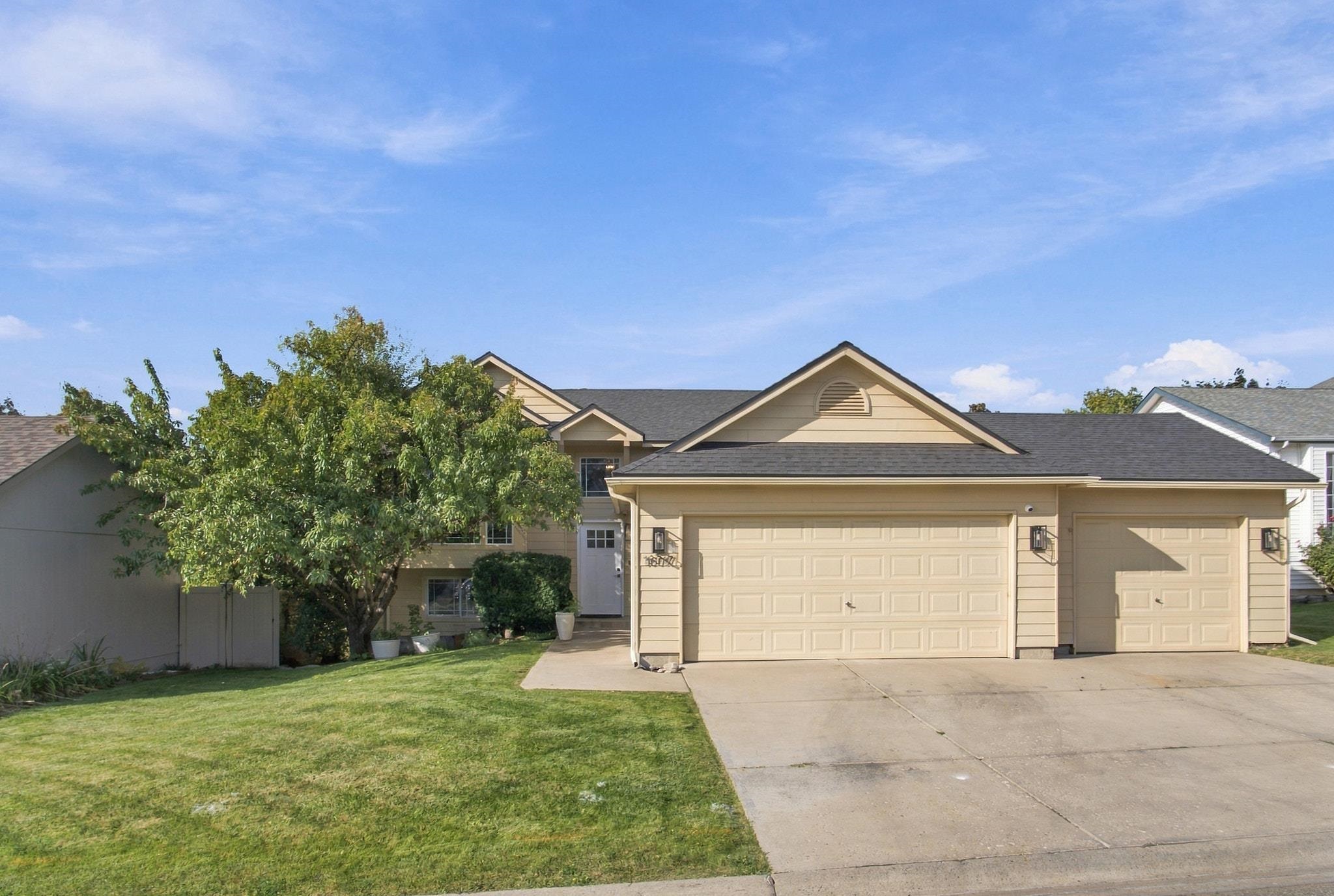 16017 E 5th Ln - Photo 1