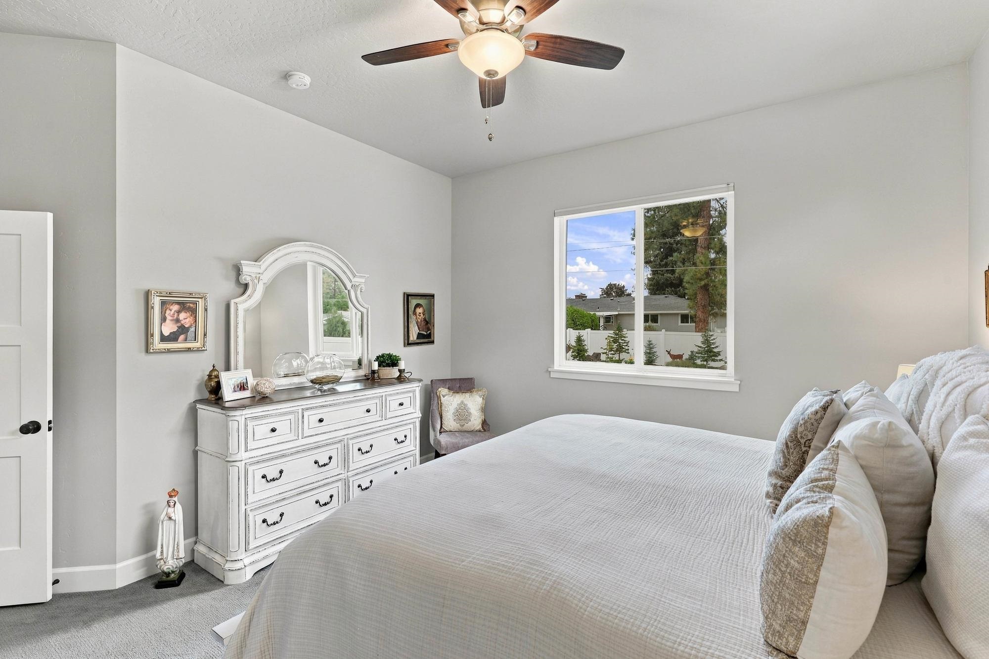 5208 W Francis Ave - Photo 16