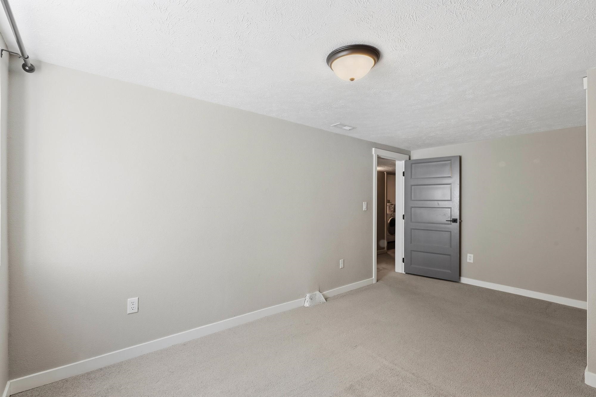 2611 W Broad Ave - Photo 15
