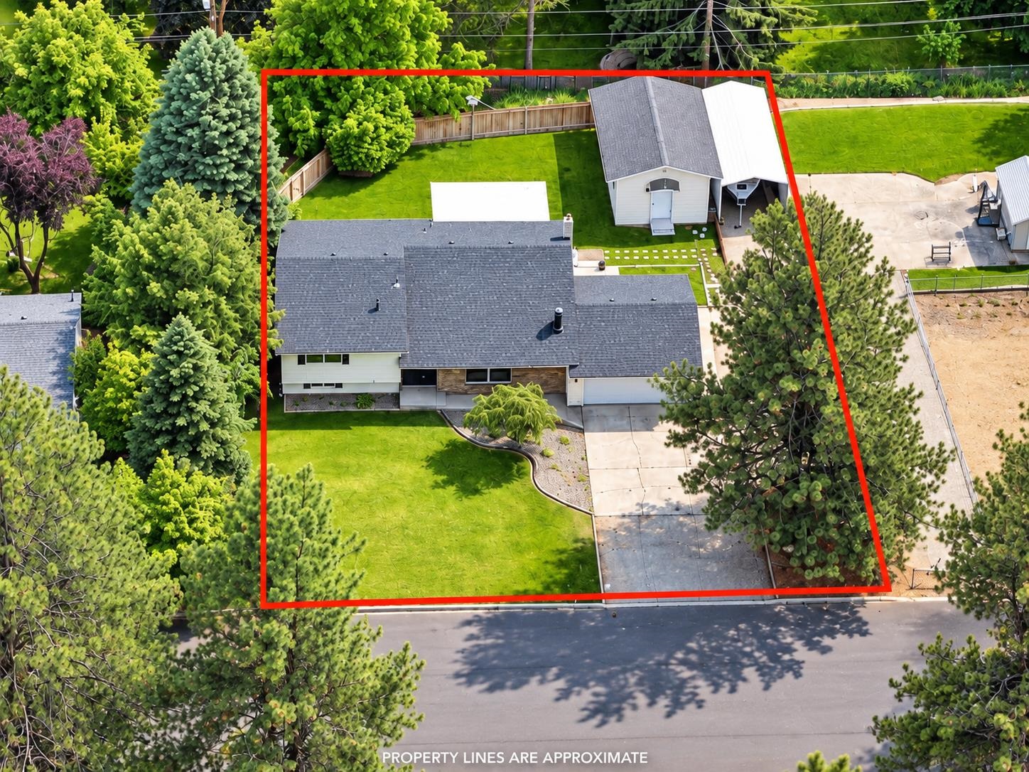 6404 E 17th Ave - Photo 1