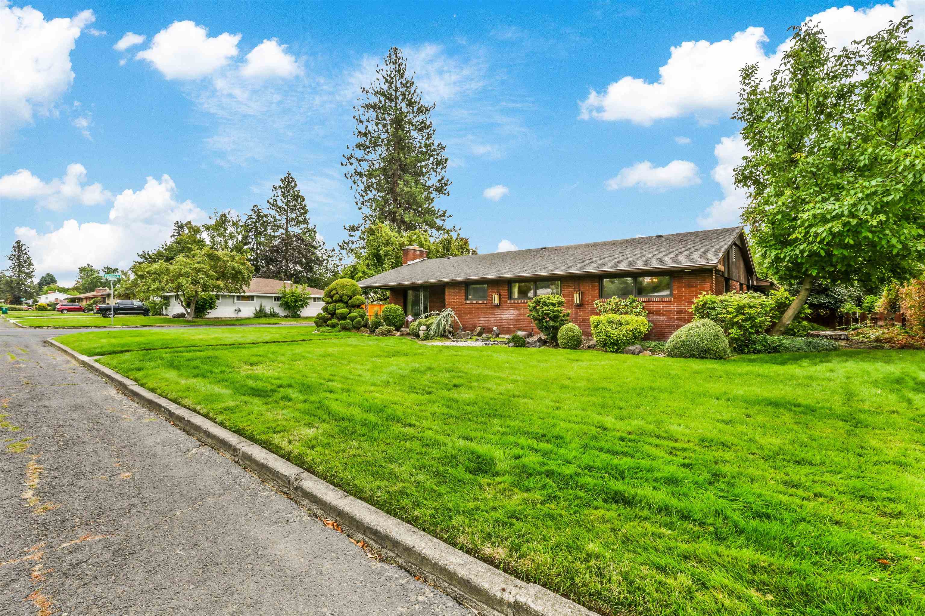 2303 W Gordon Ave - Photo 3