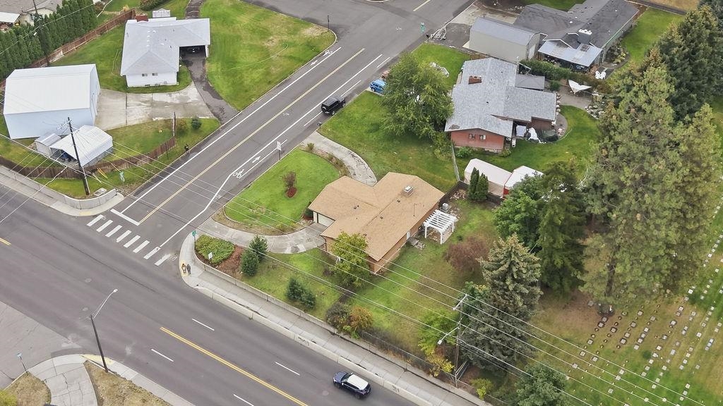 621 W Greta Ave - Photo 39