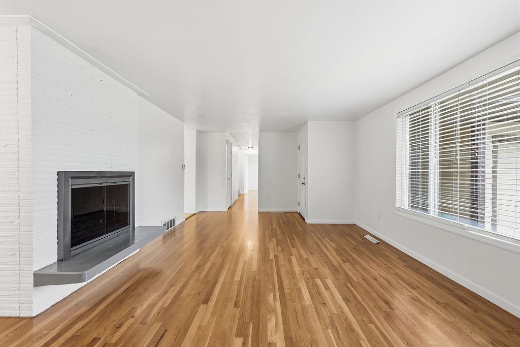 621 W Greta Ave - Photo 8