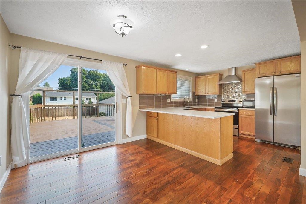 1427 E 35th Ave - Photo 2