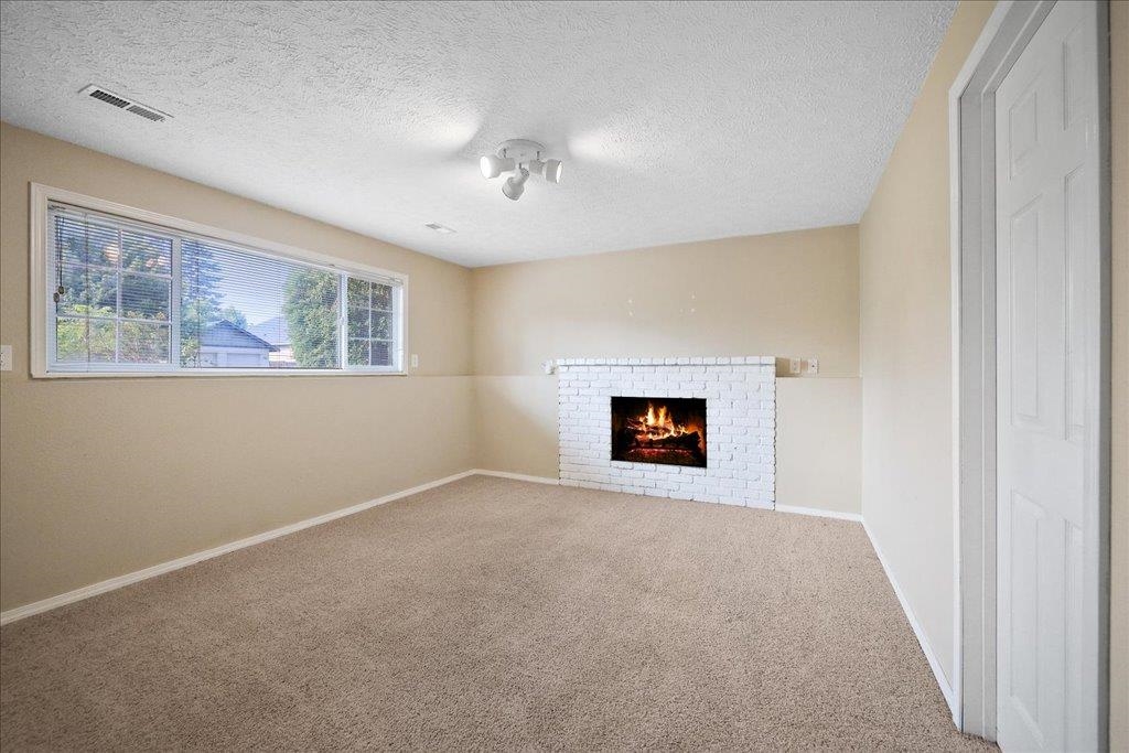 1427 E 35th Ave - Photo 22