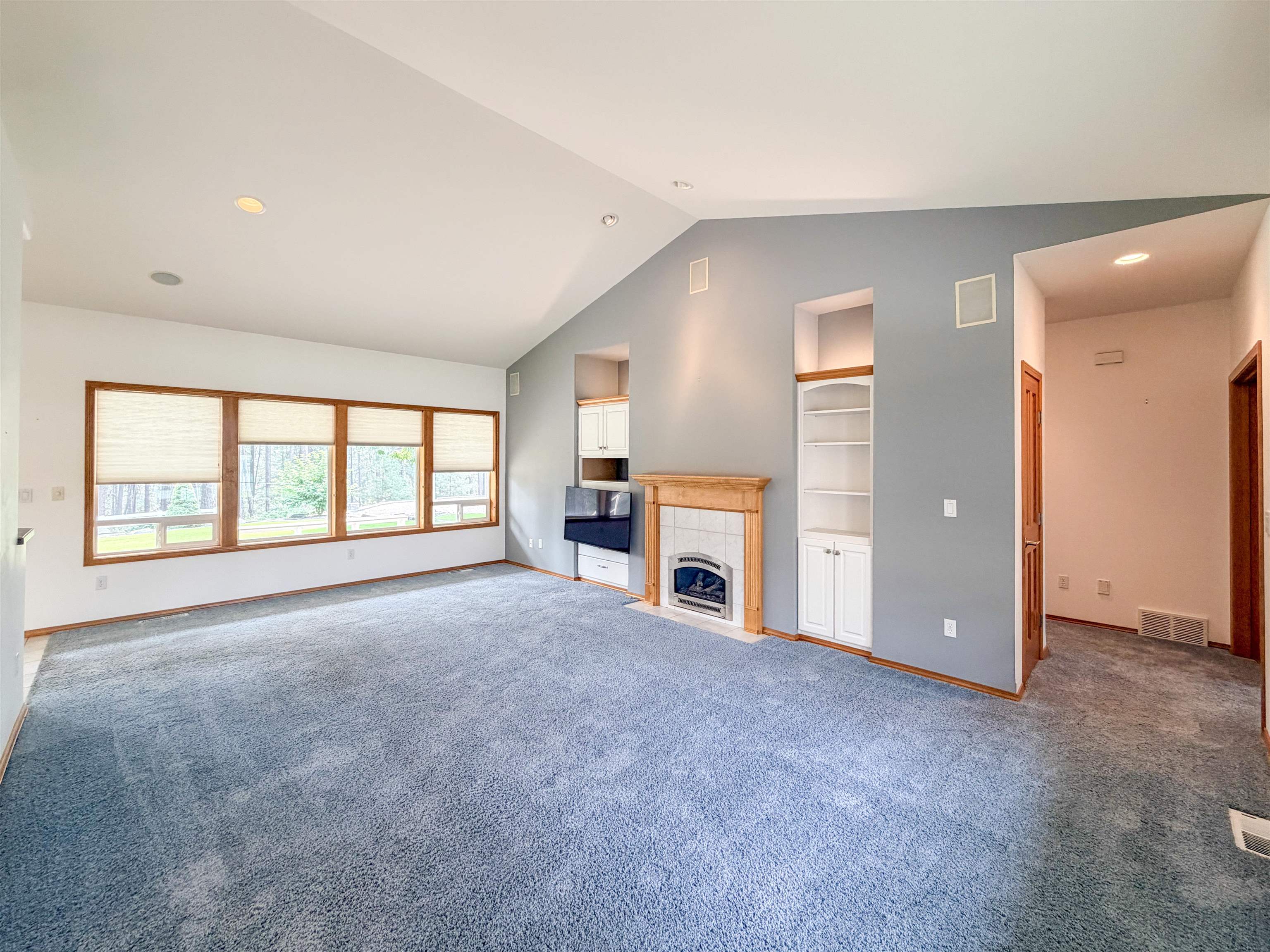 1555 S Meyers St - Photo 5