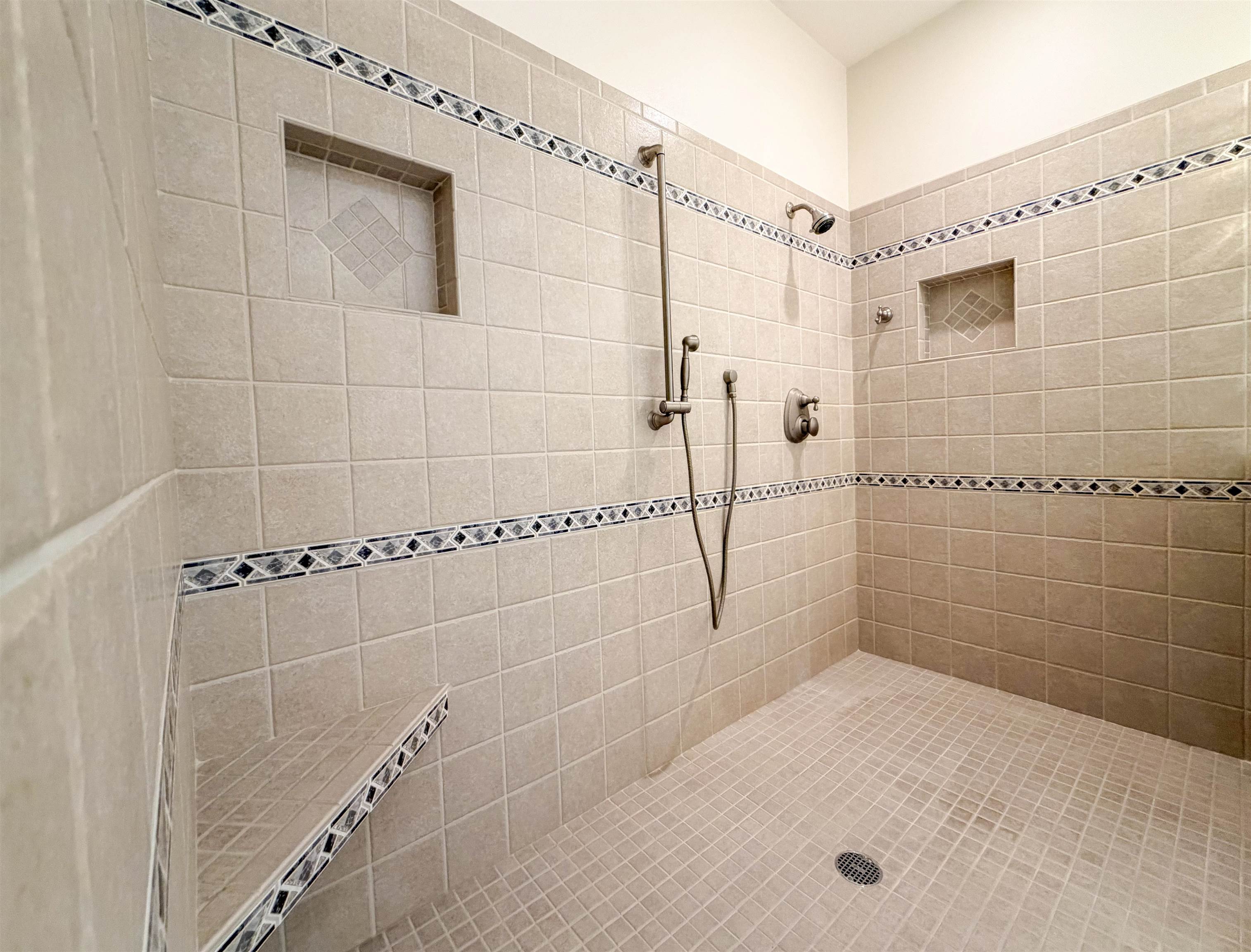1555 S Meyers St - Photo 20