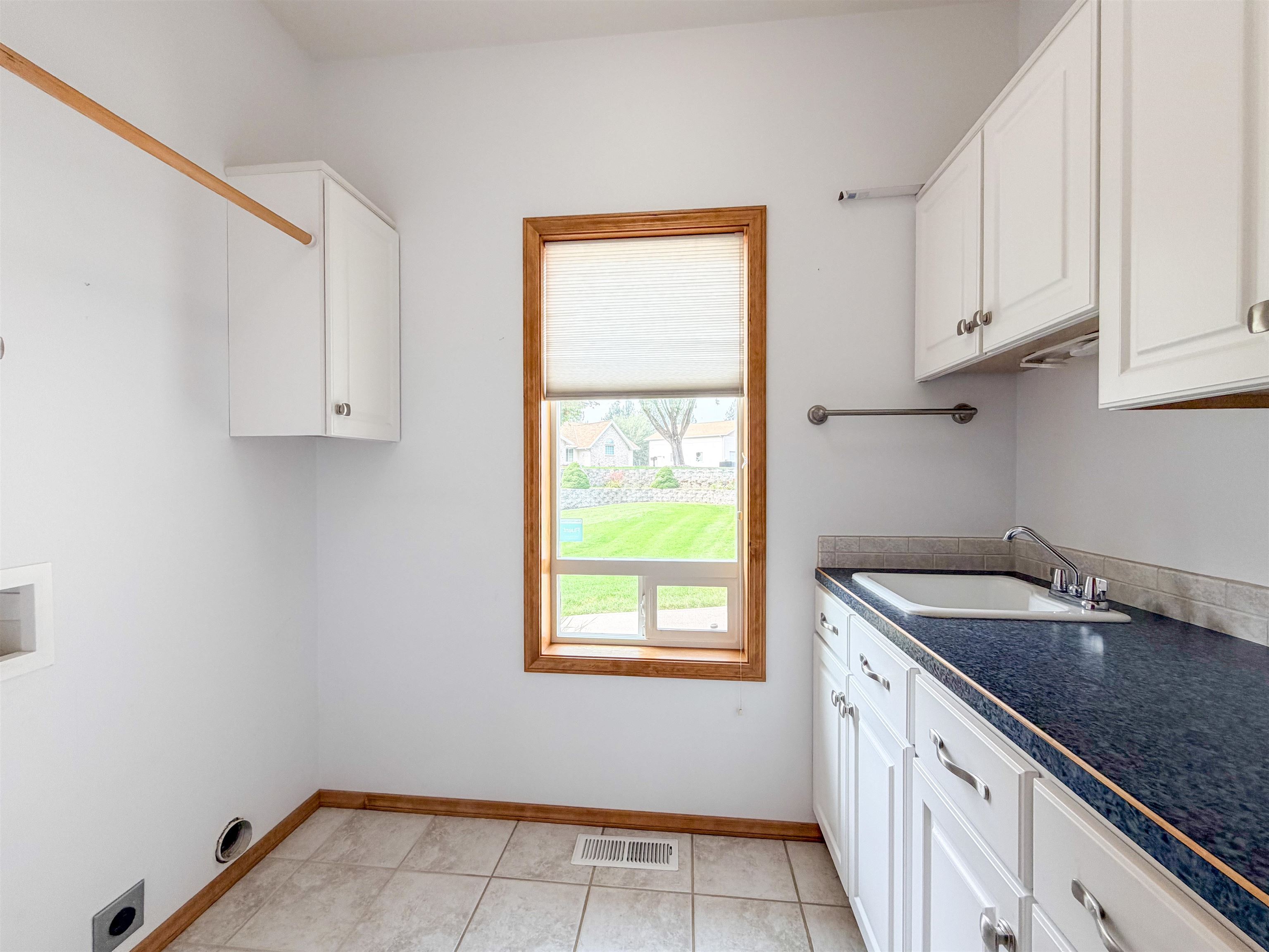 1555 S Meyers St - Photo 24