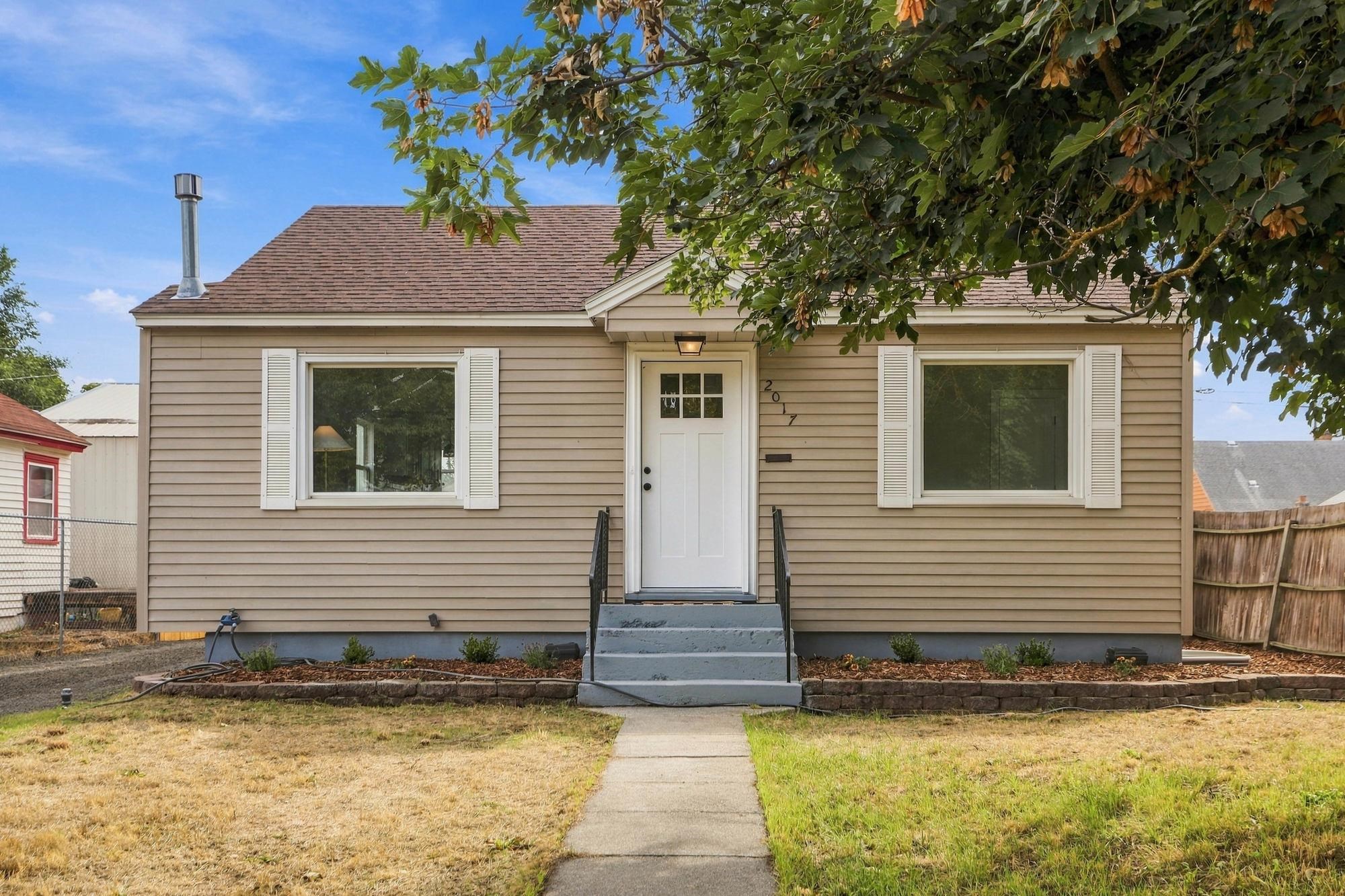 2017 W Cleveland Ave - Photo 1