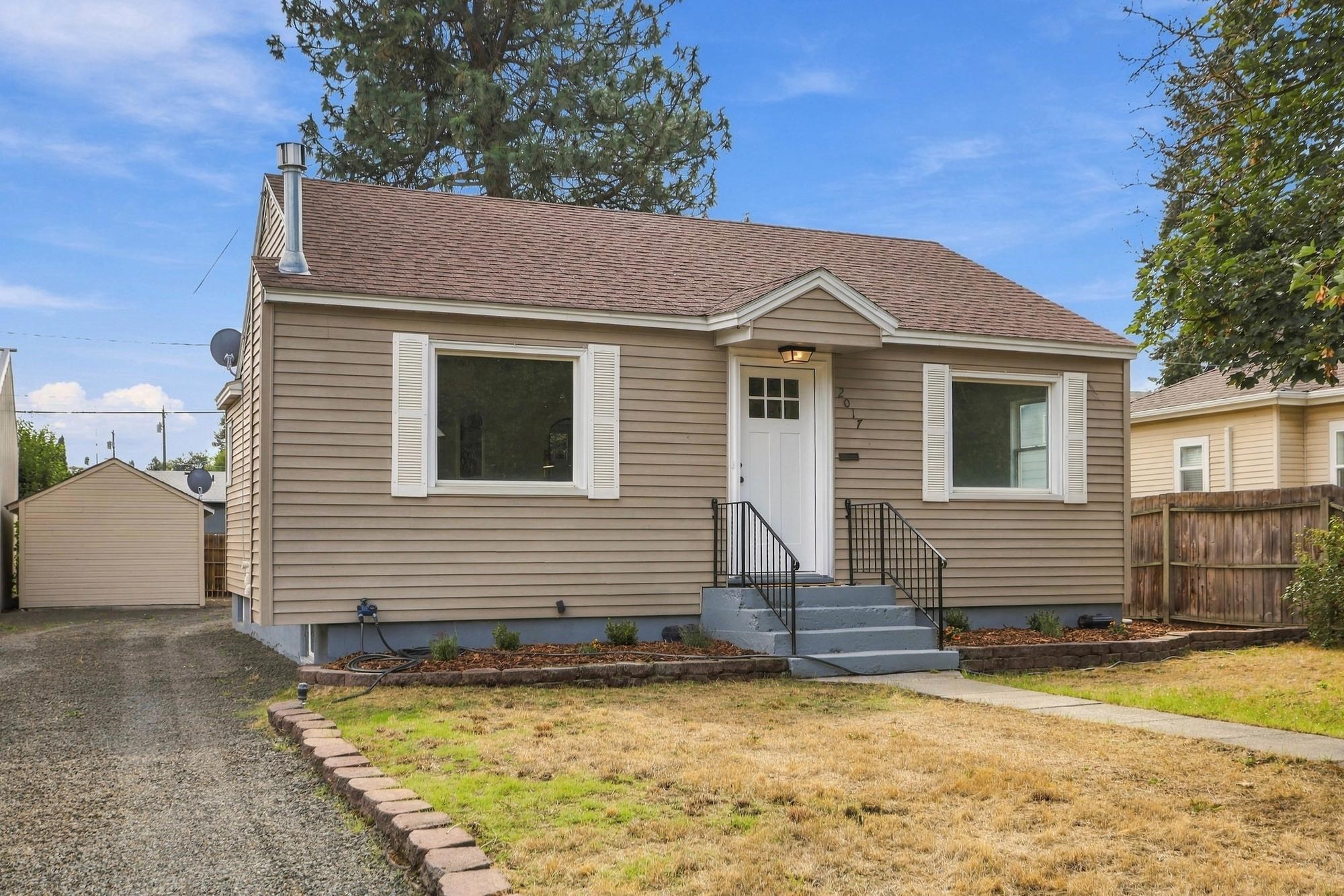 2017 W Cleveland Ave - Photo 2