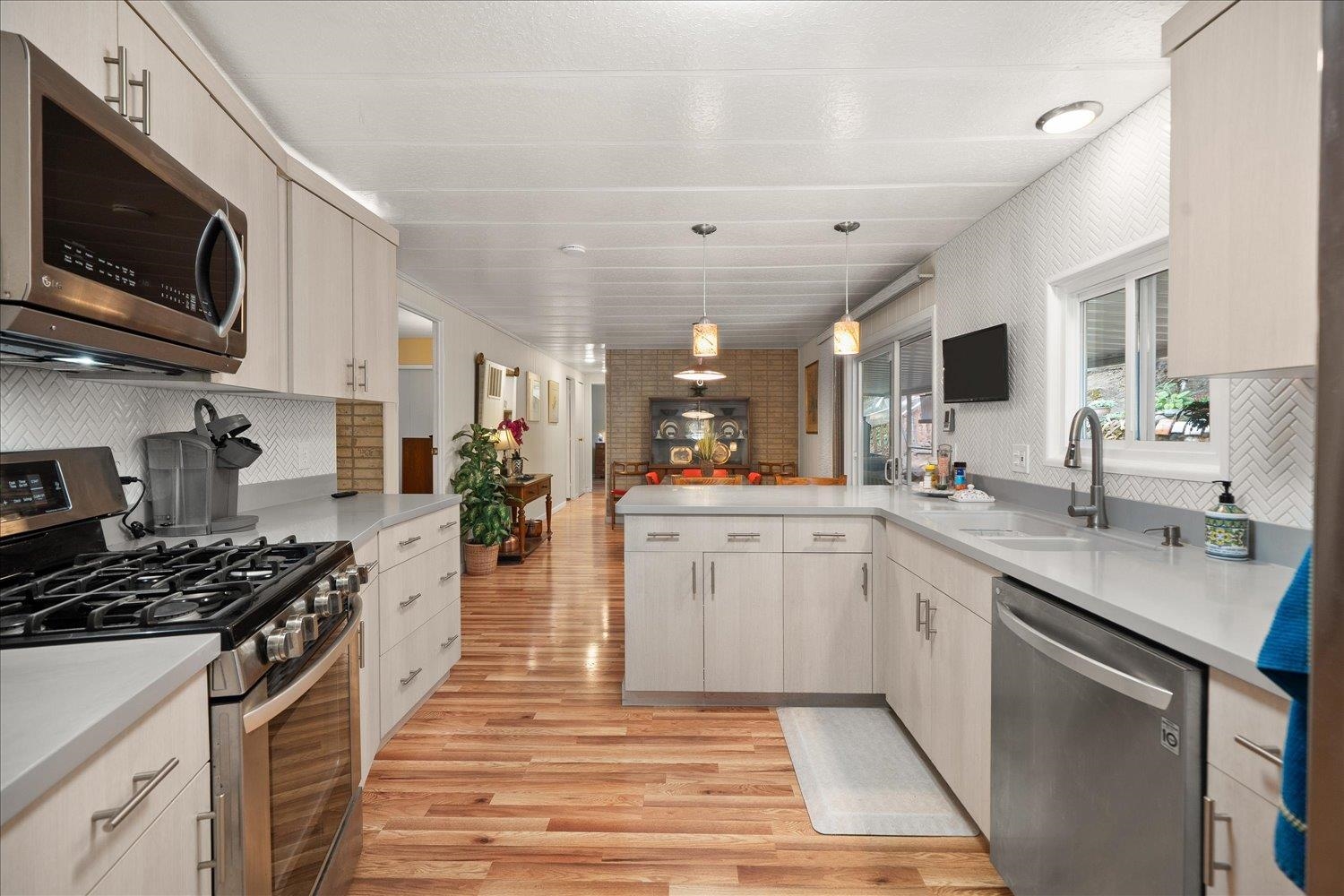 3231 W Boone Ave - Photo 3