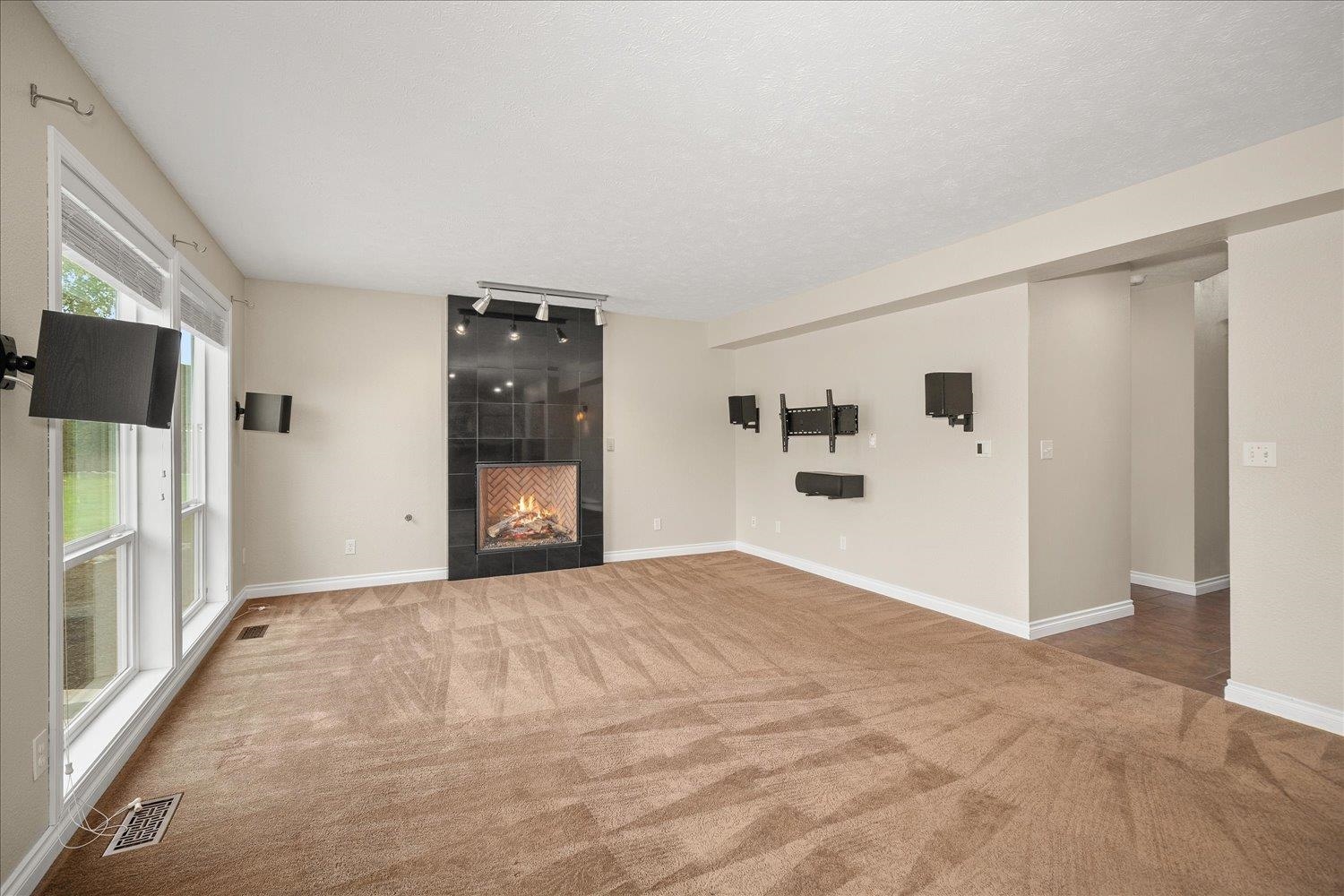 805 S Harmony Rd - Photo 12
