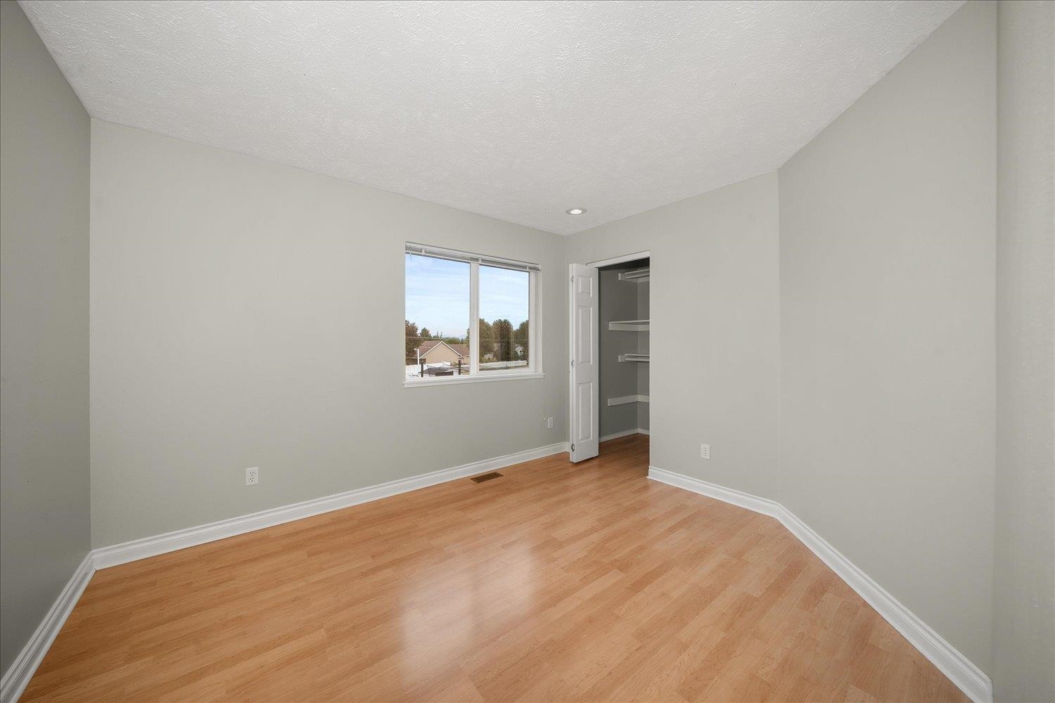 805 S Harmony Rd - Photo 21