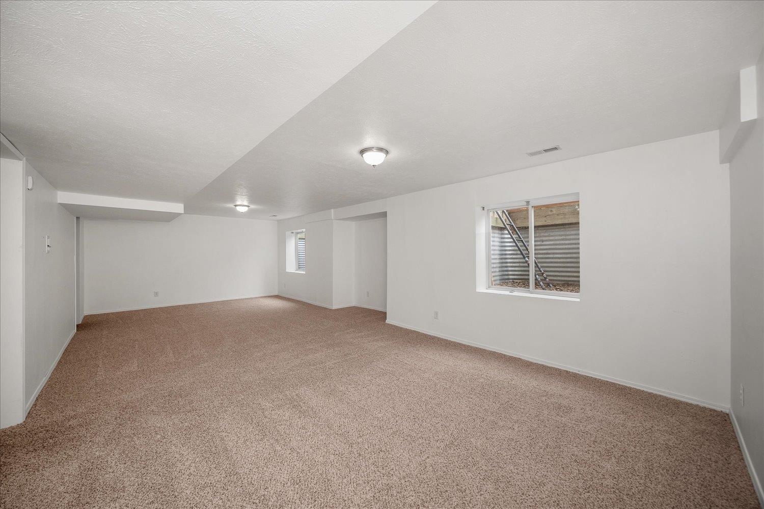 805 S Harmony Rd - Photo 31