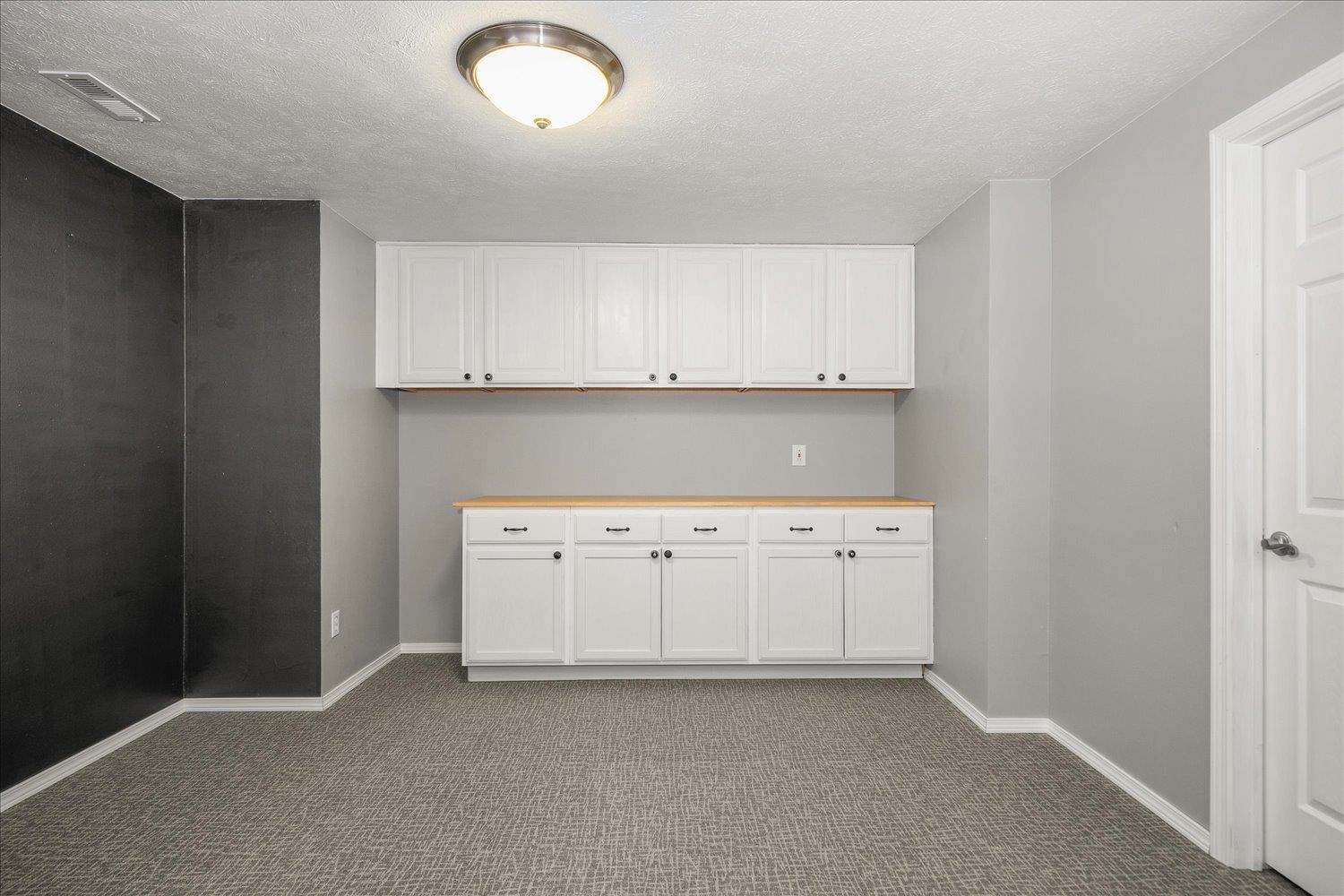 805 S Harmony Rd - Photo 33