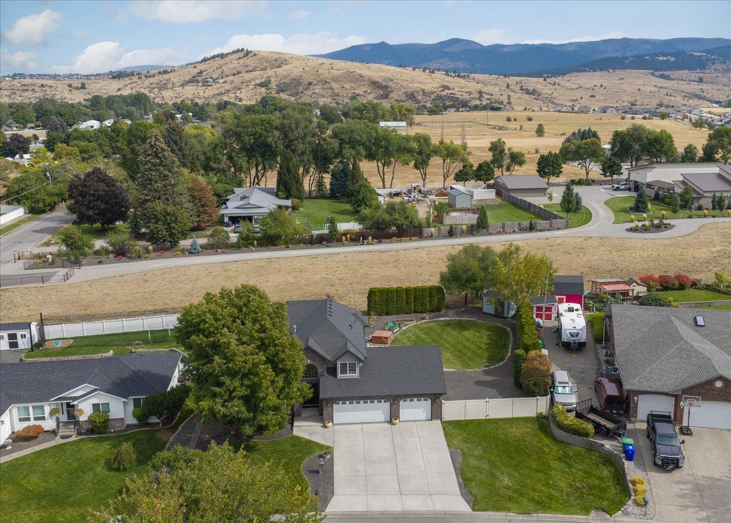 805 S Harmony Rd - Photo 42