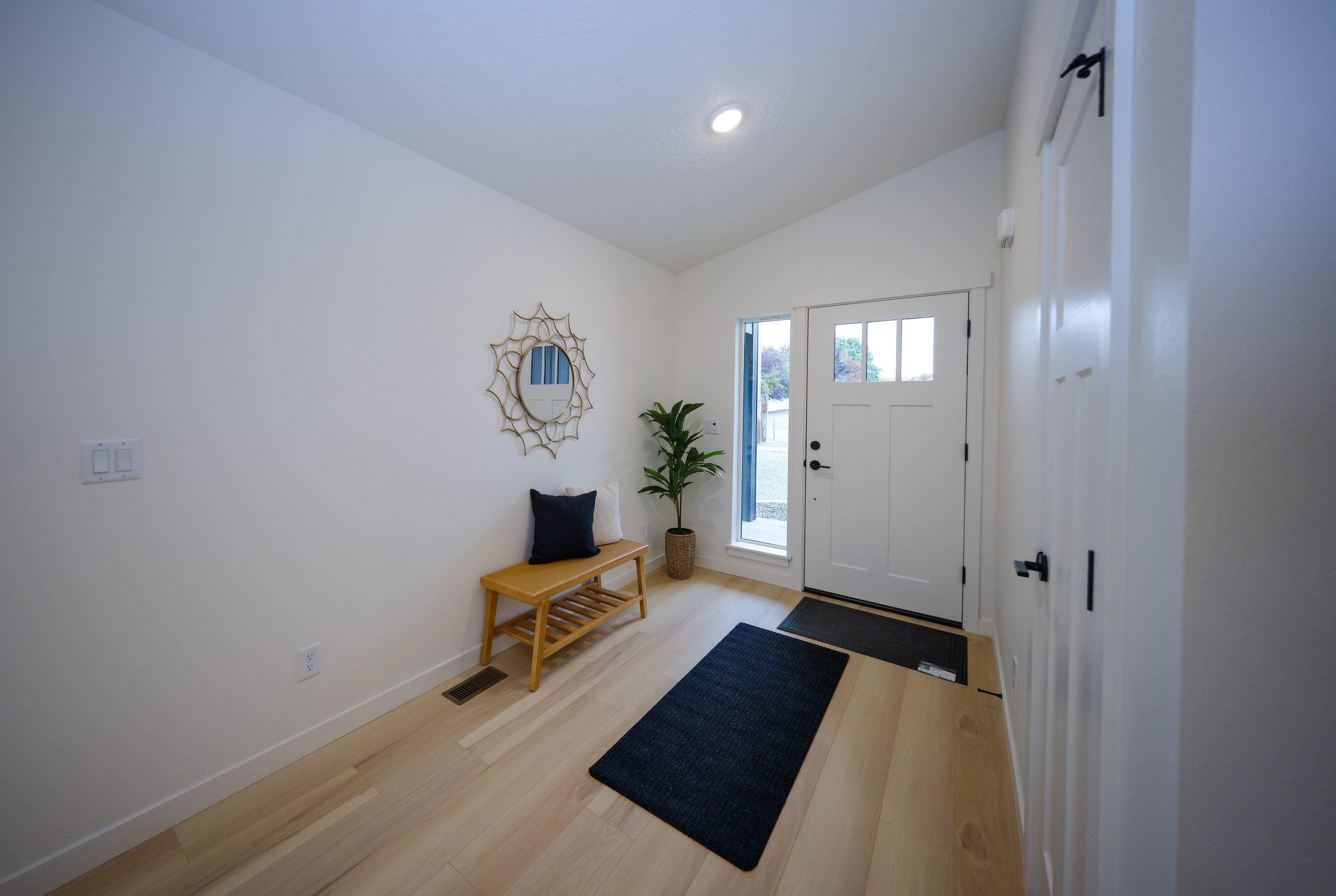 19323 E 4th Ave - Photo 3