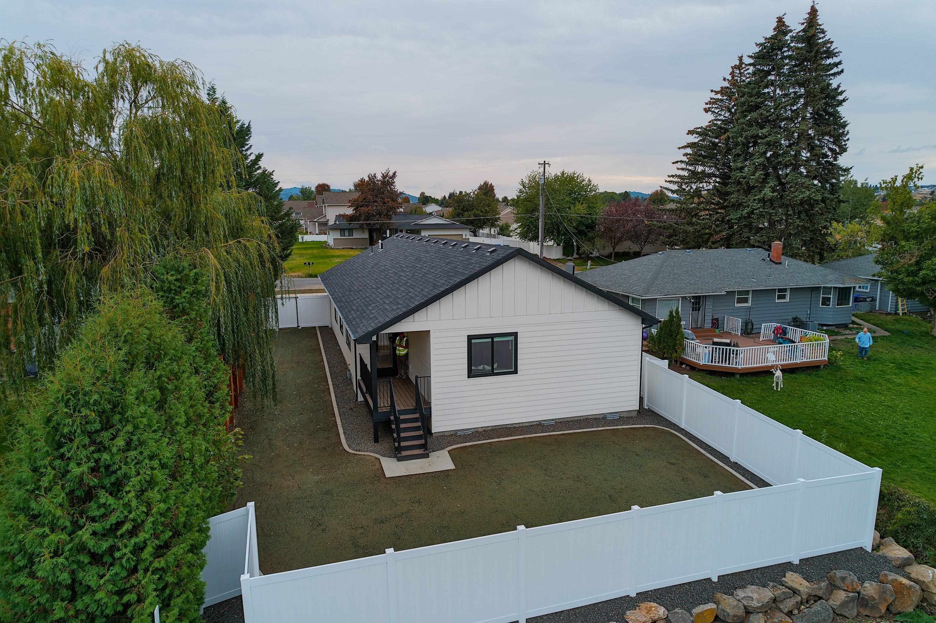 19323 E 4th Ave - Photo 40