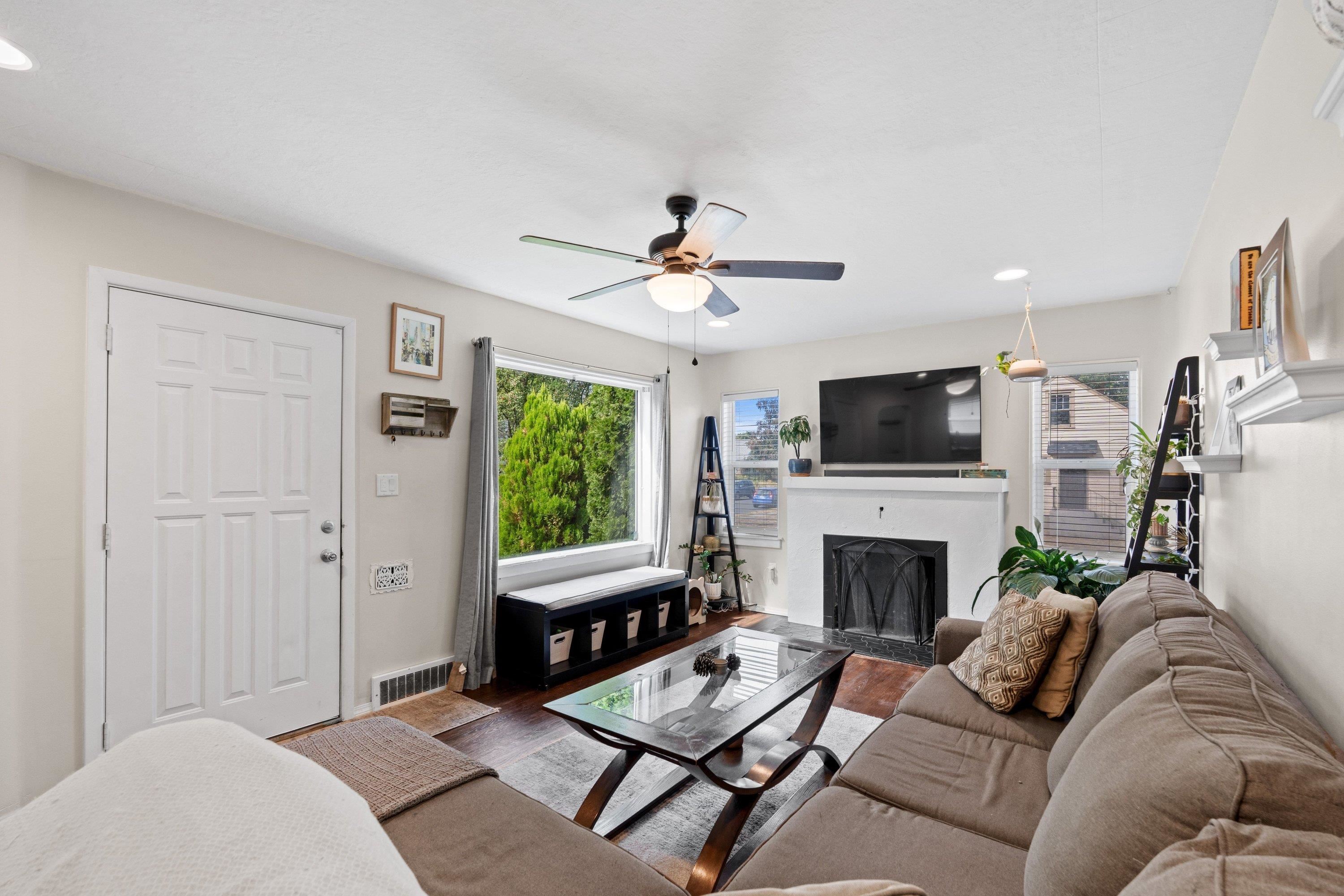 3928 N Adams Rd - Photo 7