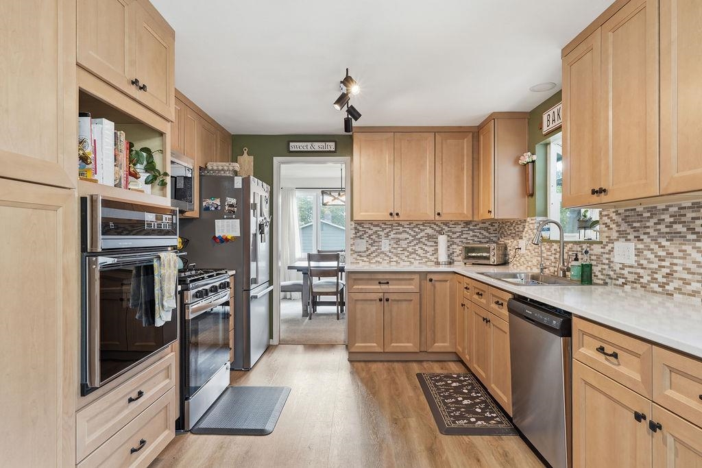 1907 TONI RAE Dr - Photo 12